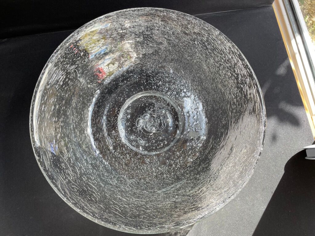 Large cut on bubbled crystal heel