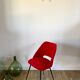 Chaise moumoute rouge pieds compas vintage années 50-60