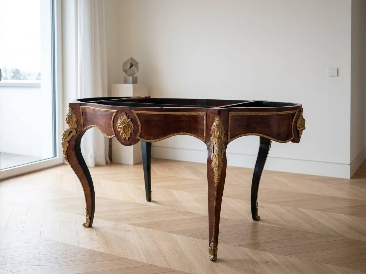 Napoleon Table