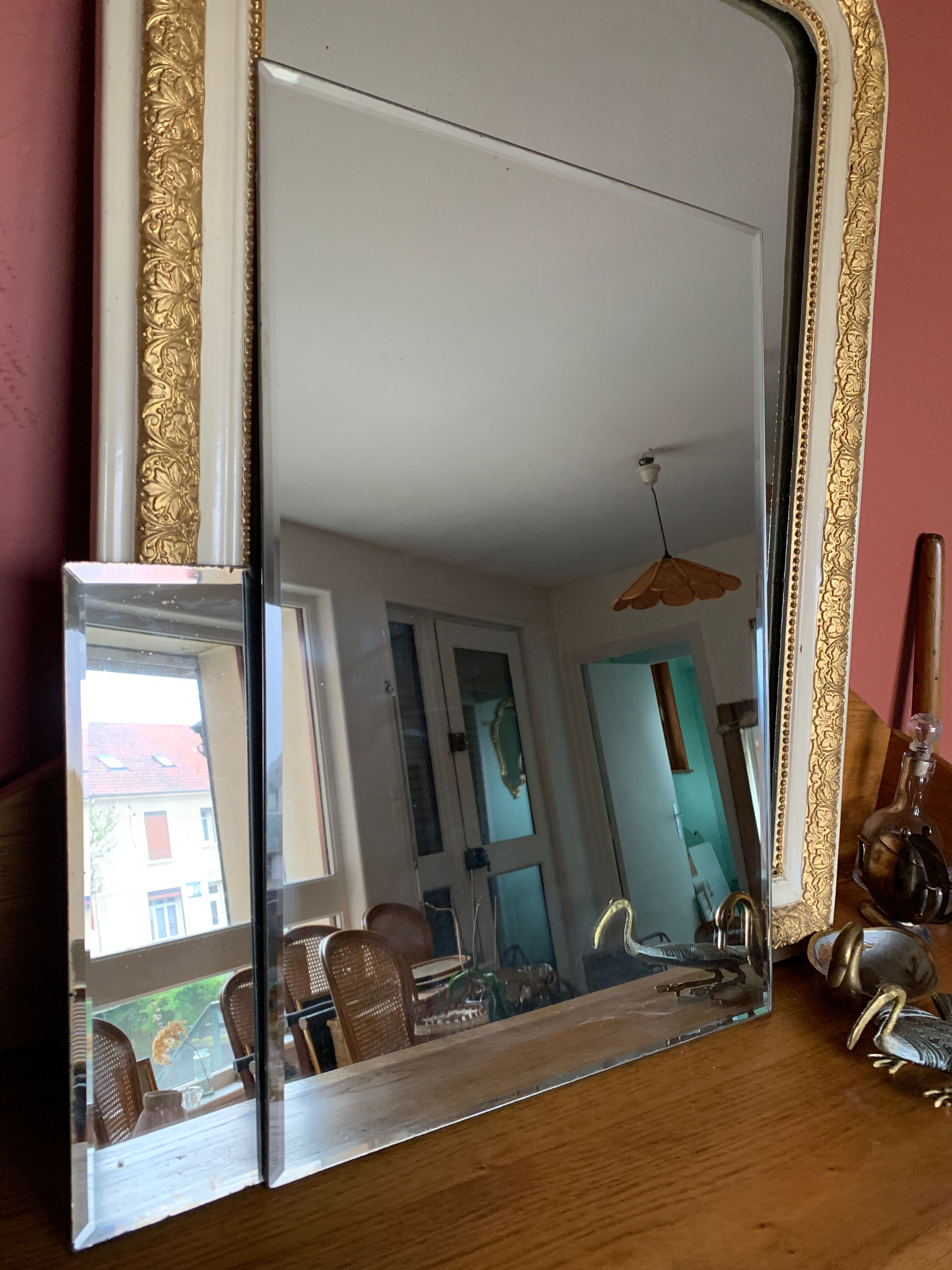 Rectangular bevelled mirror