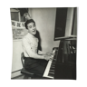 Original photo "Gilbert Bécaud on piano" 17x19cm 1956