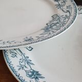 Set of 7 iron clay plates