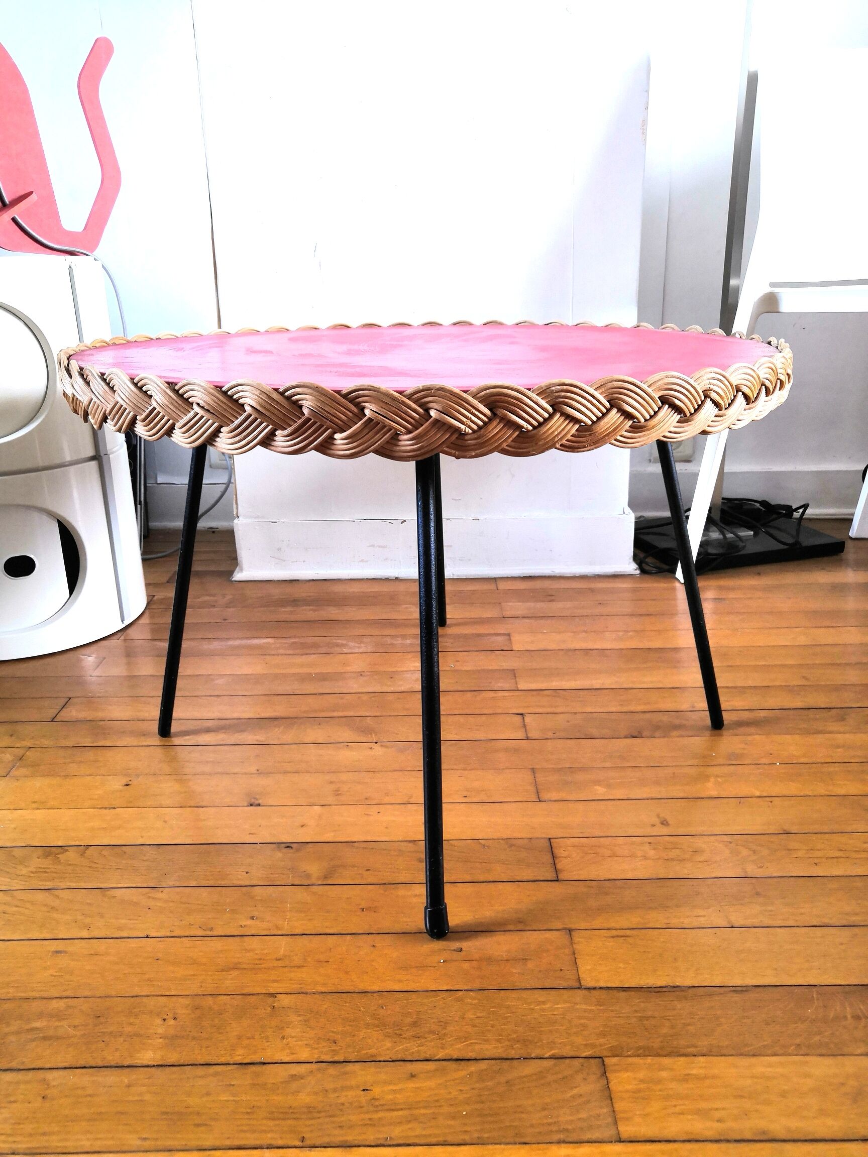 Coffee table wicker and metal design 60s