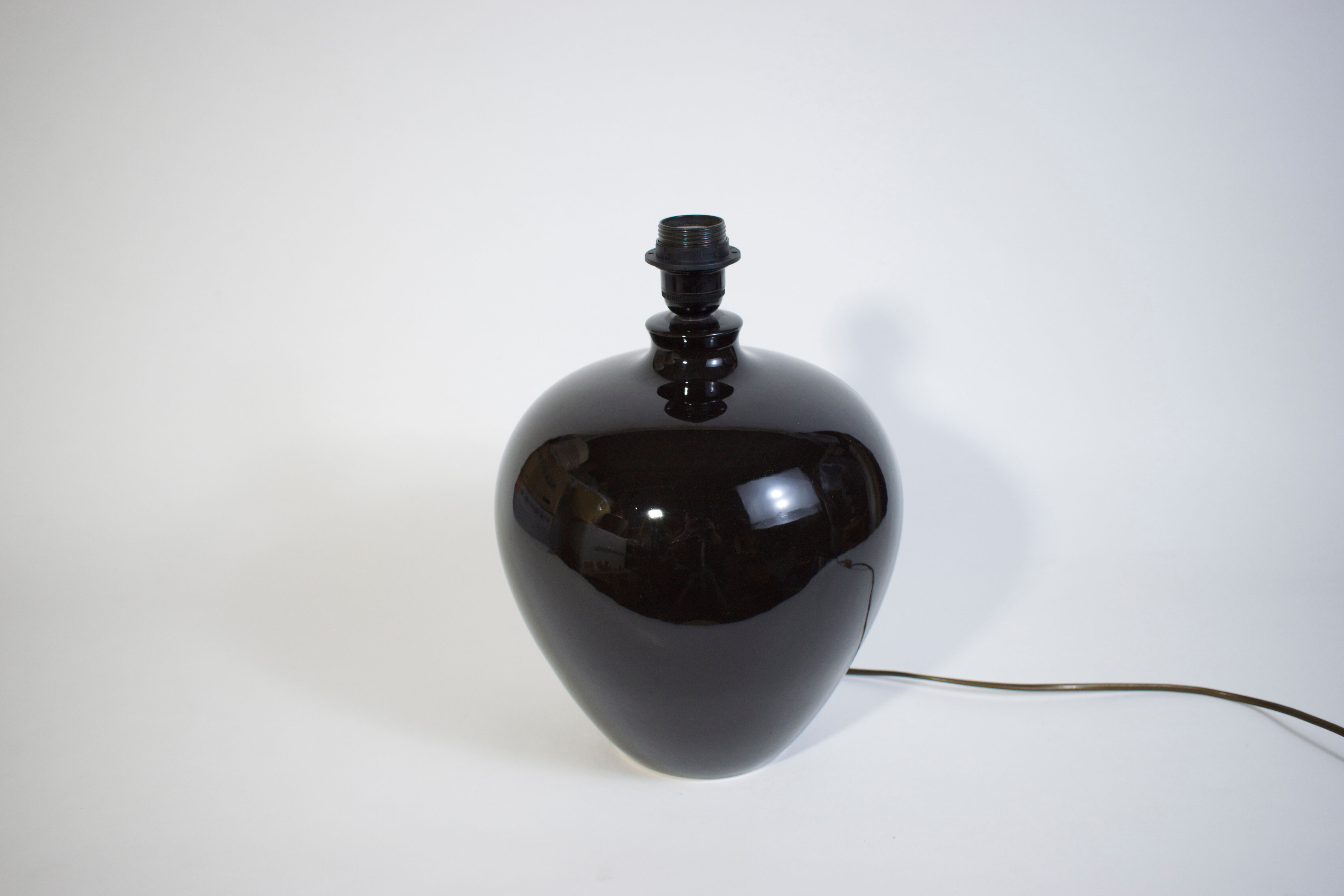 Black ceramic lamp