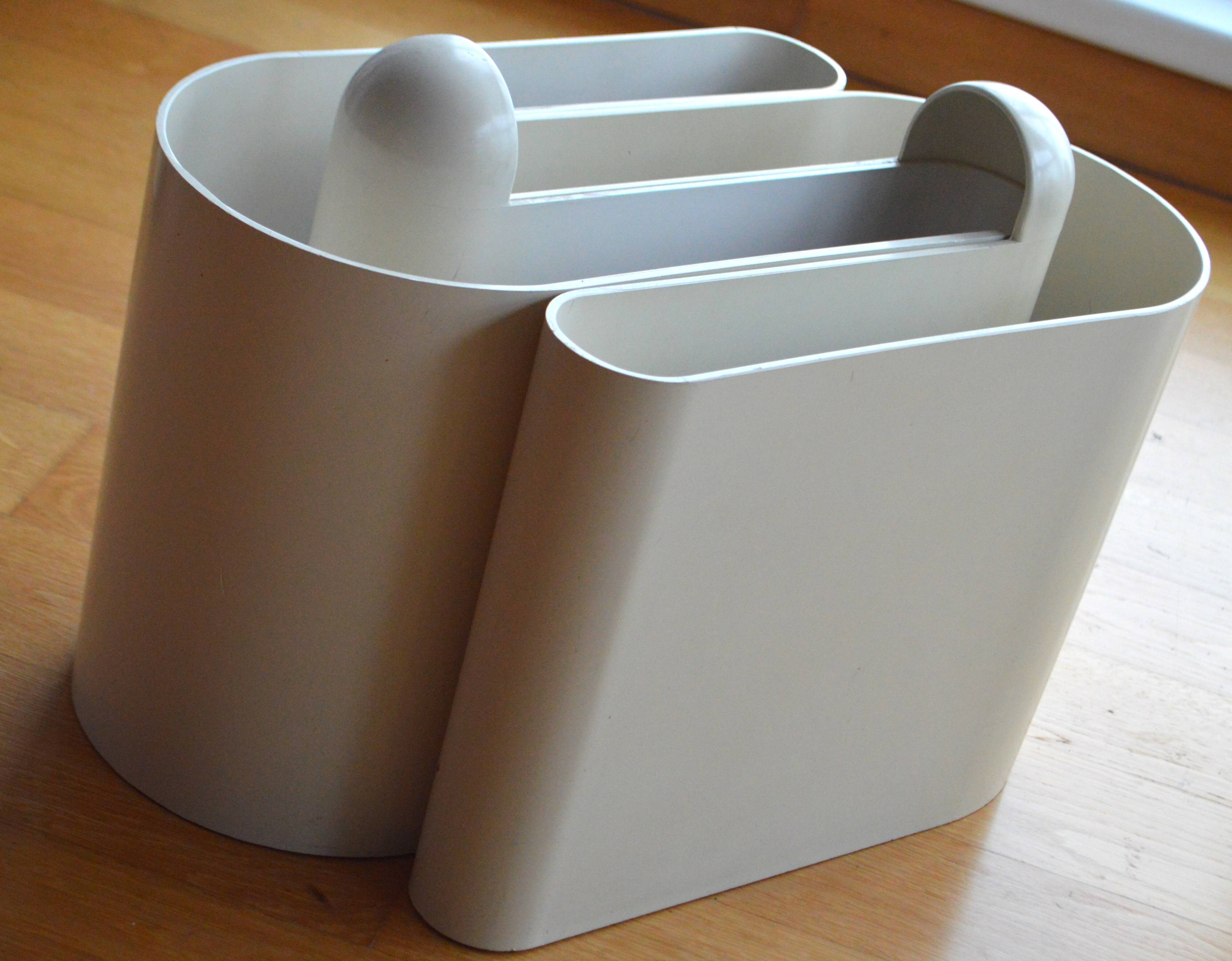 Vintage Magazine rack 1960 Rodolfo Bonetto space age made in Italy design