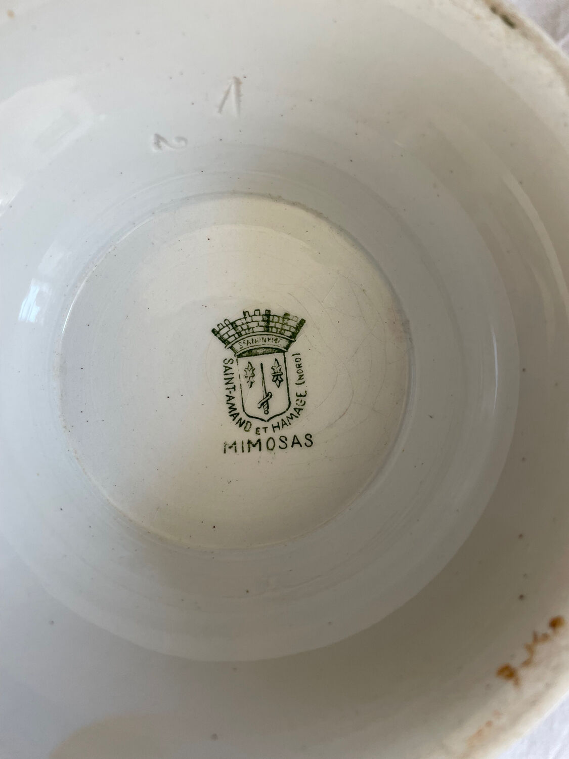 Vegetable and flat plates Mimosa Saint Amand & Hamage