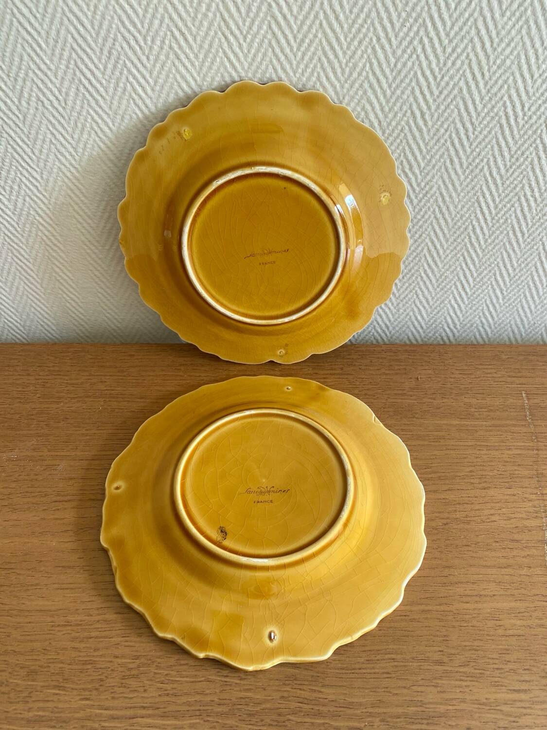 Antique set in Sarreguemines majolica from the 20th century.