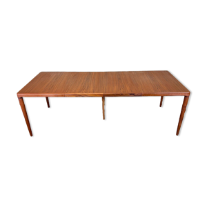 Table à manger en teck - design