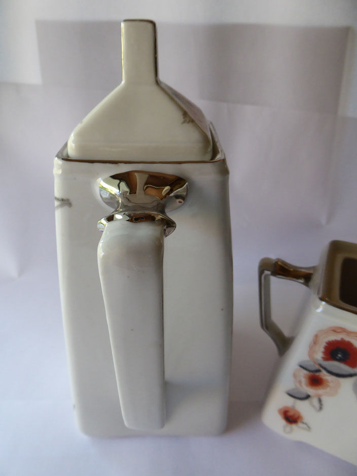 Square and sugar coffeemaker