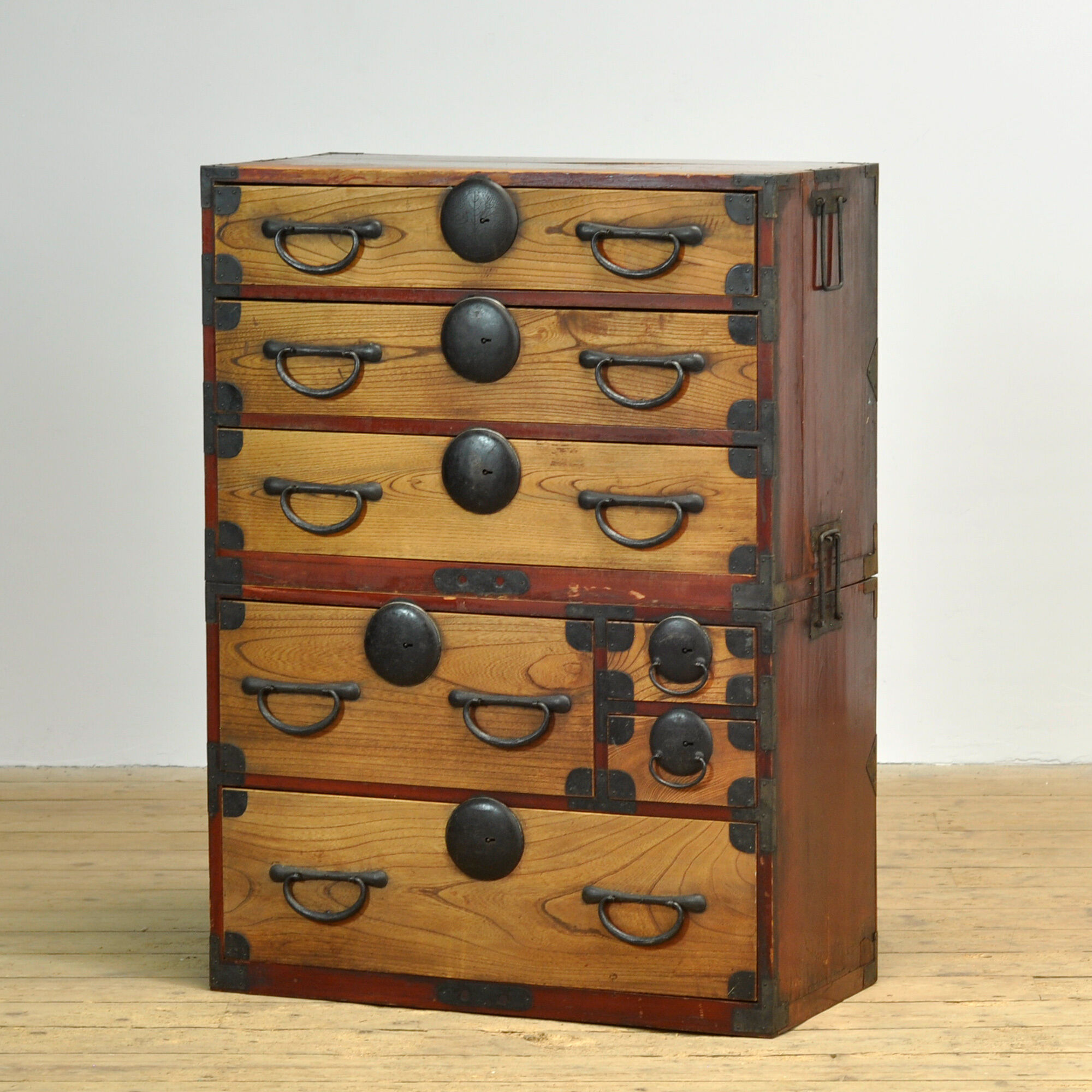 Japanese Tansu chest of drawers, circa 1870