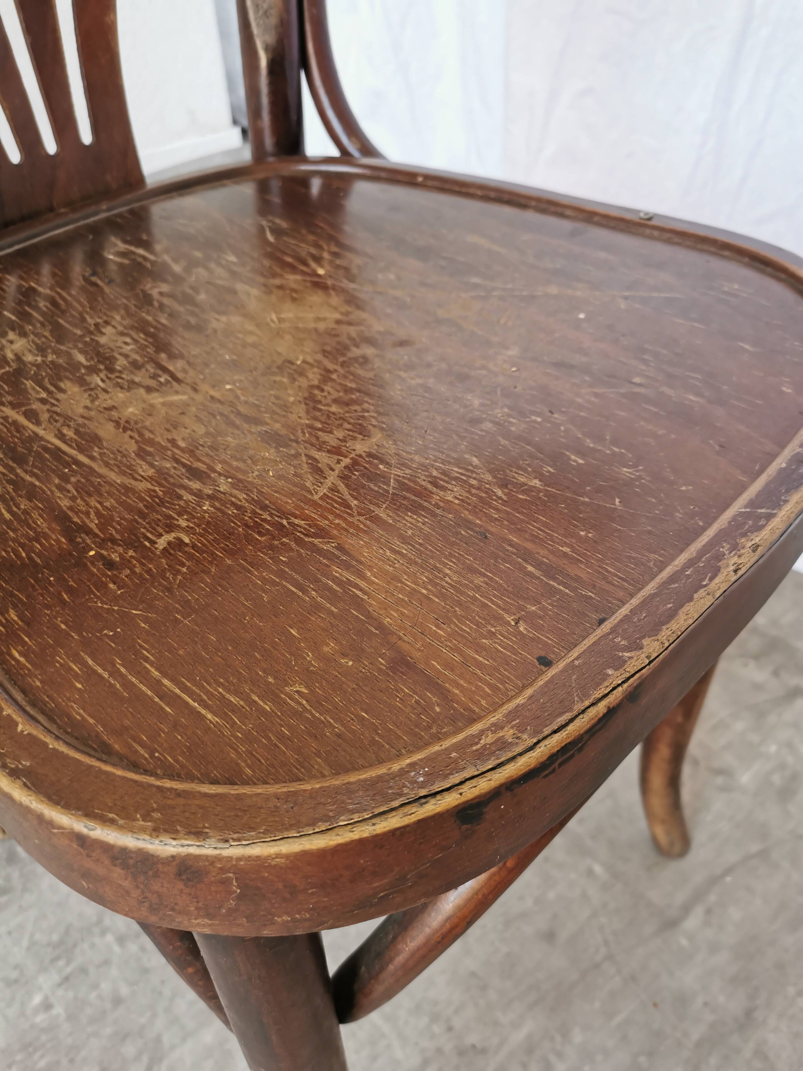 Chaise de salle à manger vintage en bois courbé : fauteuil style Thonet du milieu du siècle