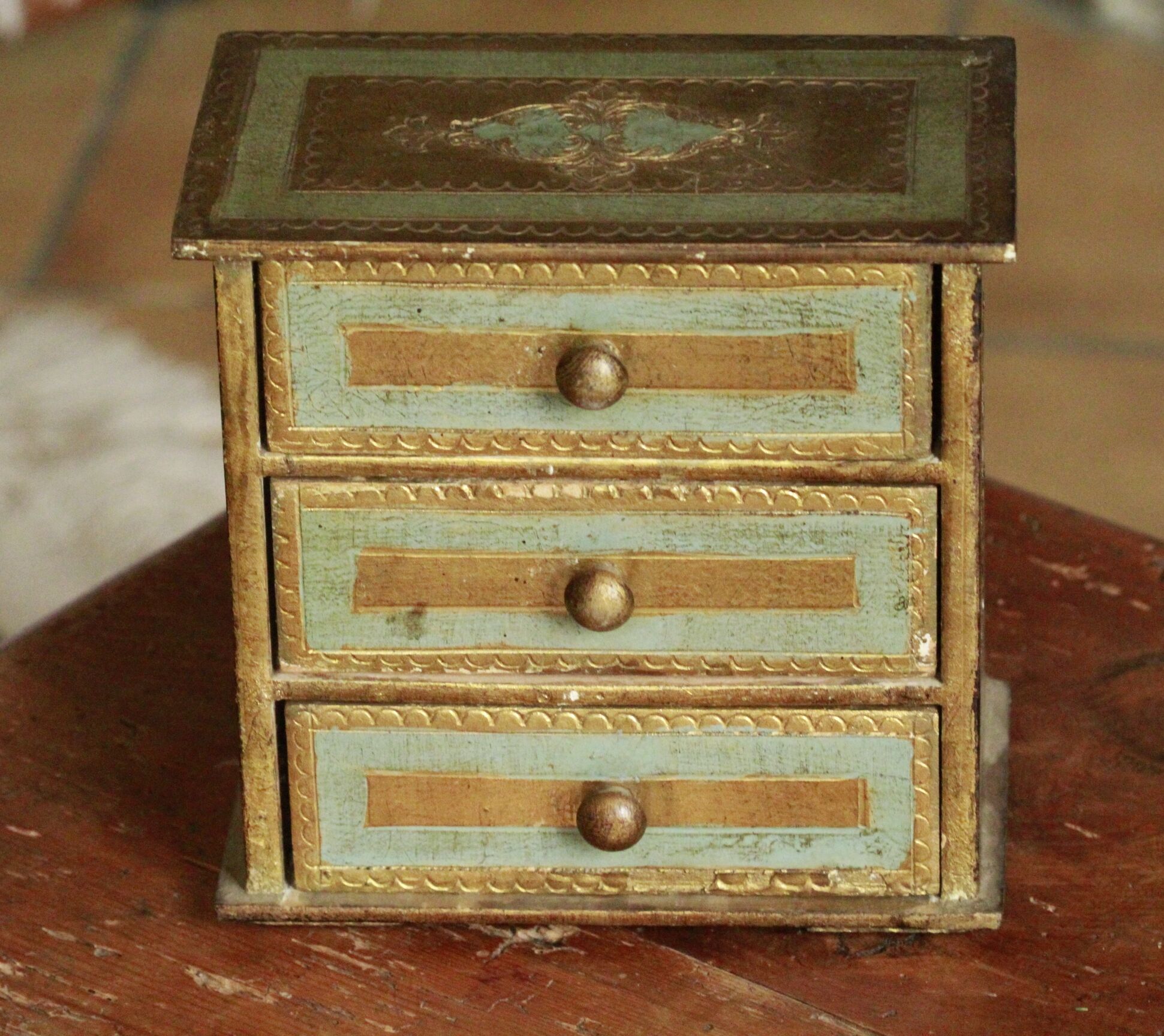 Florentine jewelry box