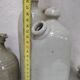 Ensemble de bouteilles et pichets en grès