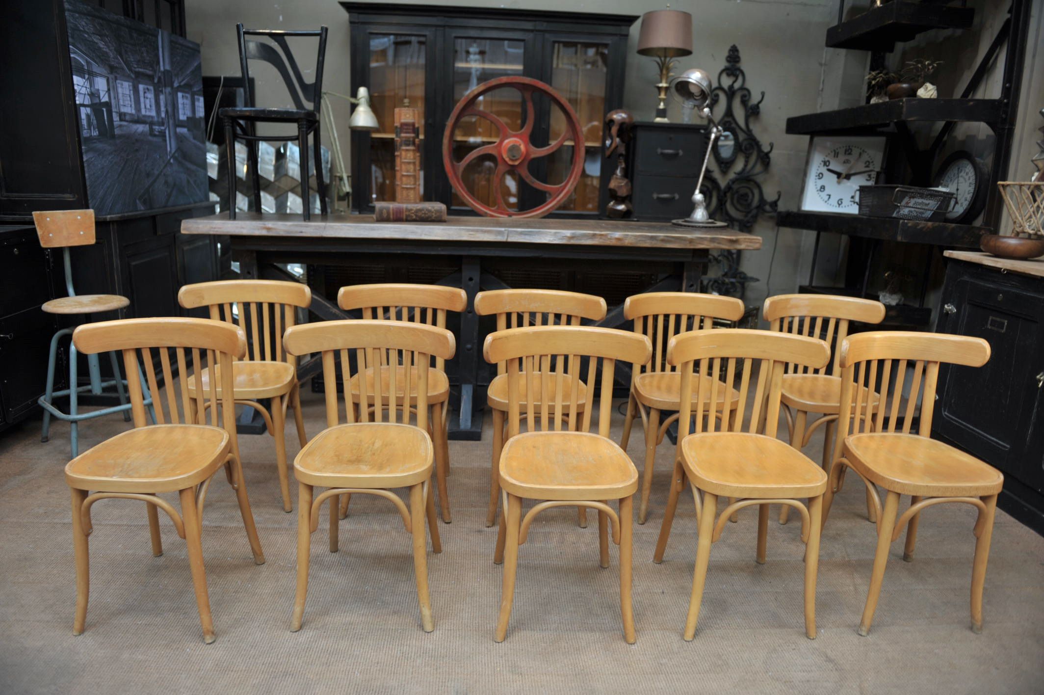 Old bistro chairs in curved beech from the 1950s