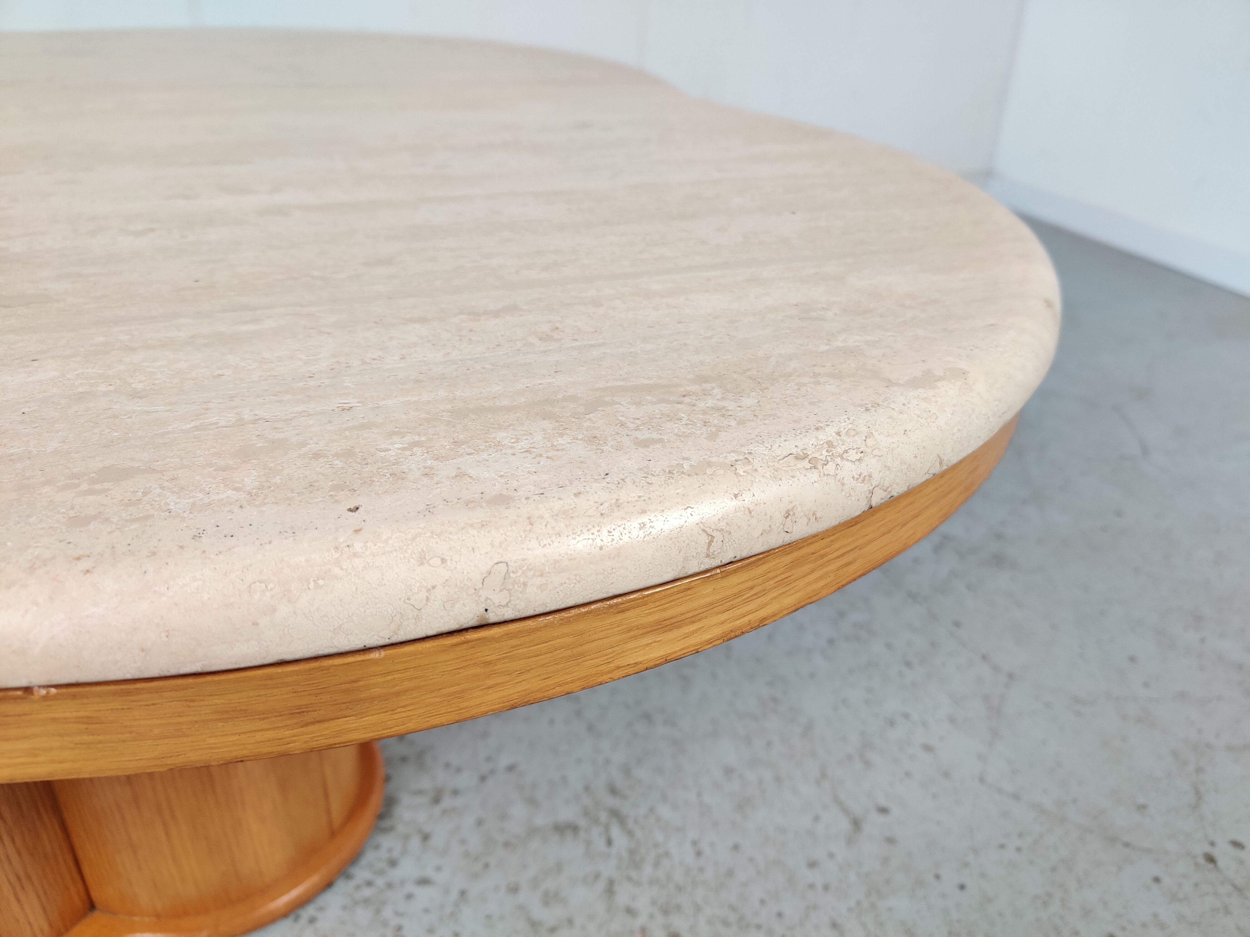 Vintage "cloud" coffee table in travertine, 80s