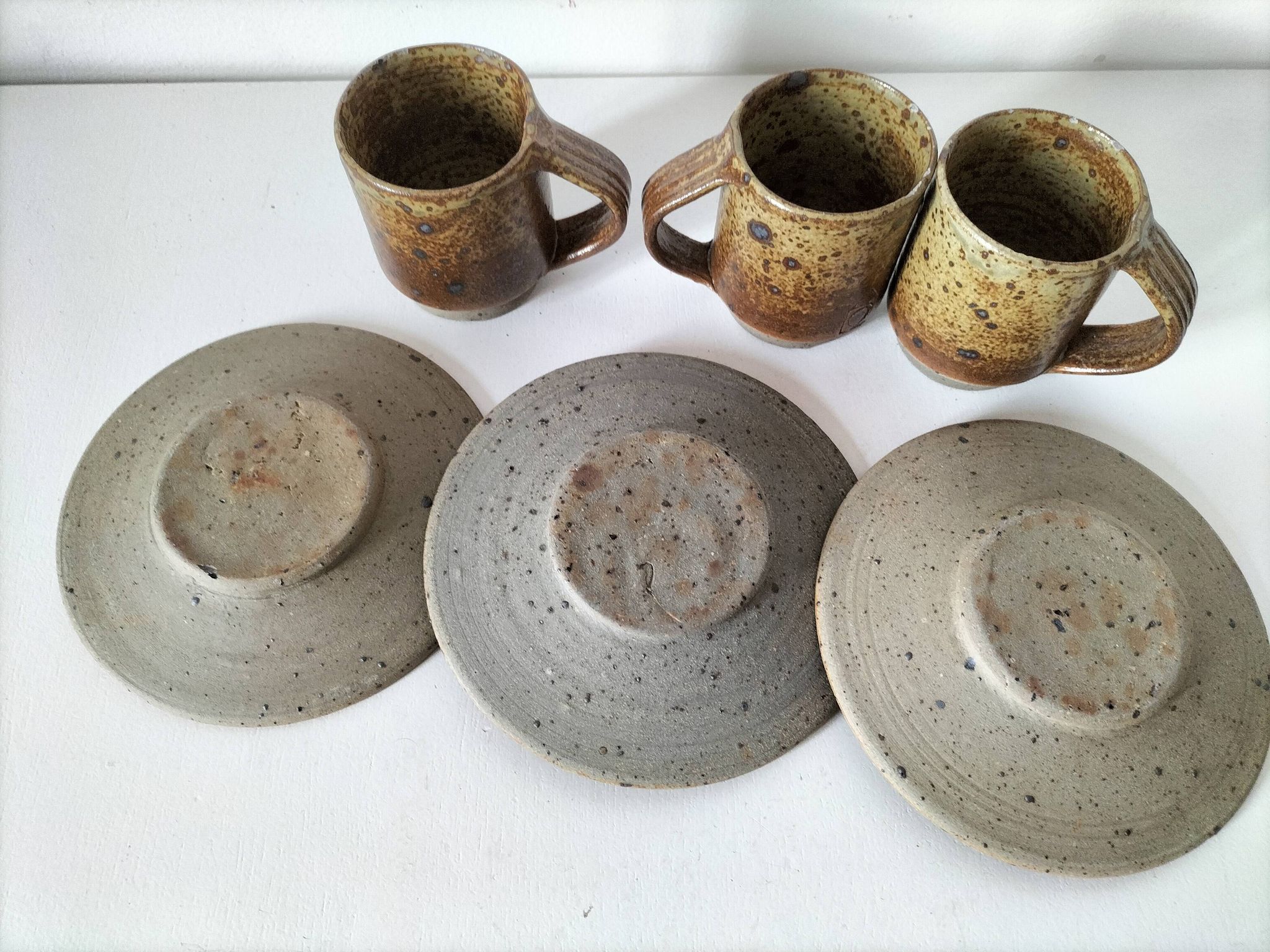 Trio de tasses et soucoupes en grès pyrité - Charles Gaudry, Puisaye