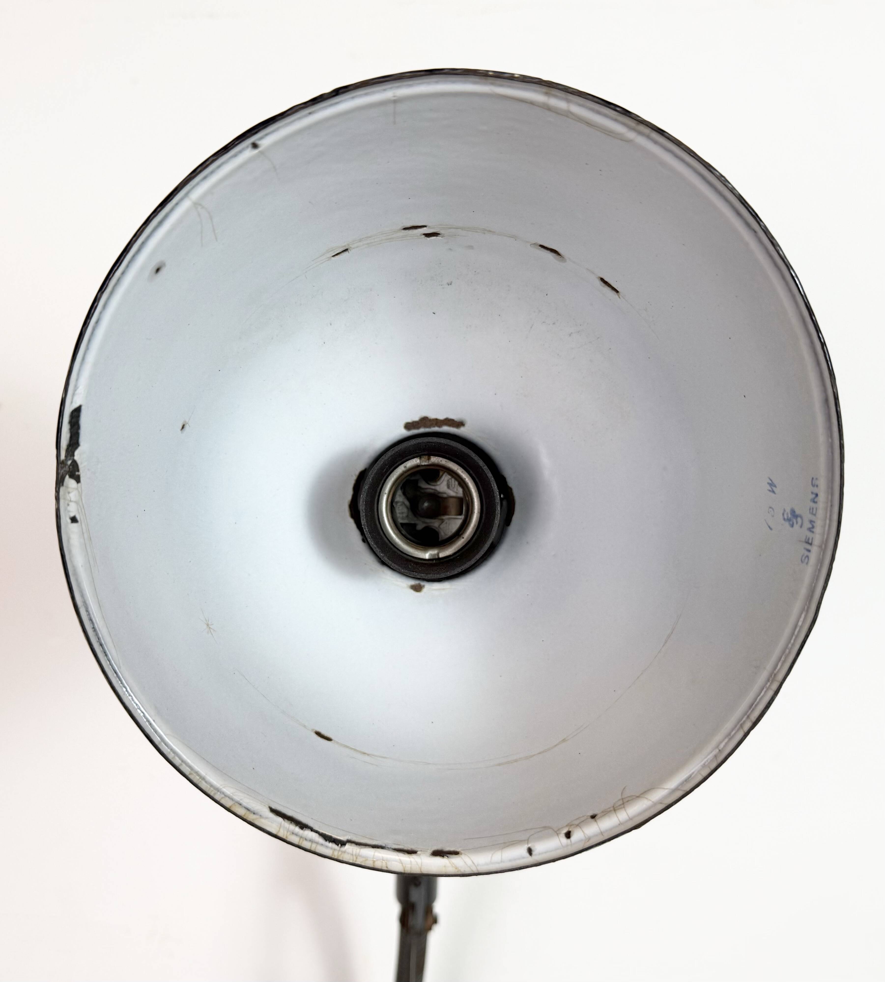 Industrial Grey Enamel Workshop Table Lamp from Siemens, 1950s