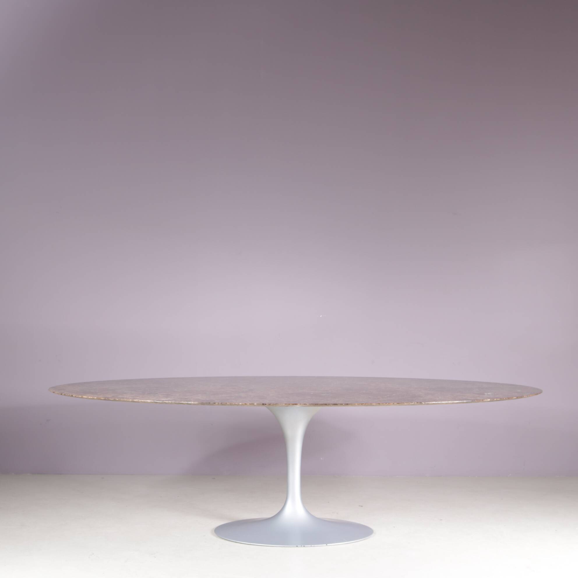 Table ovale XL Tulip Eero Saarinen pour Knoll Int.