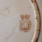 Plat rond  porcelaine  opaque de Gien