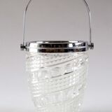 Circled ice bucket spiral pattern
