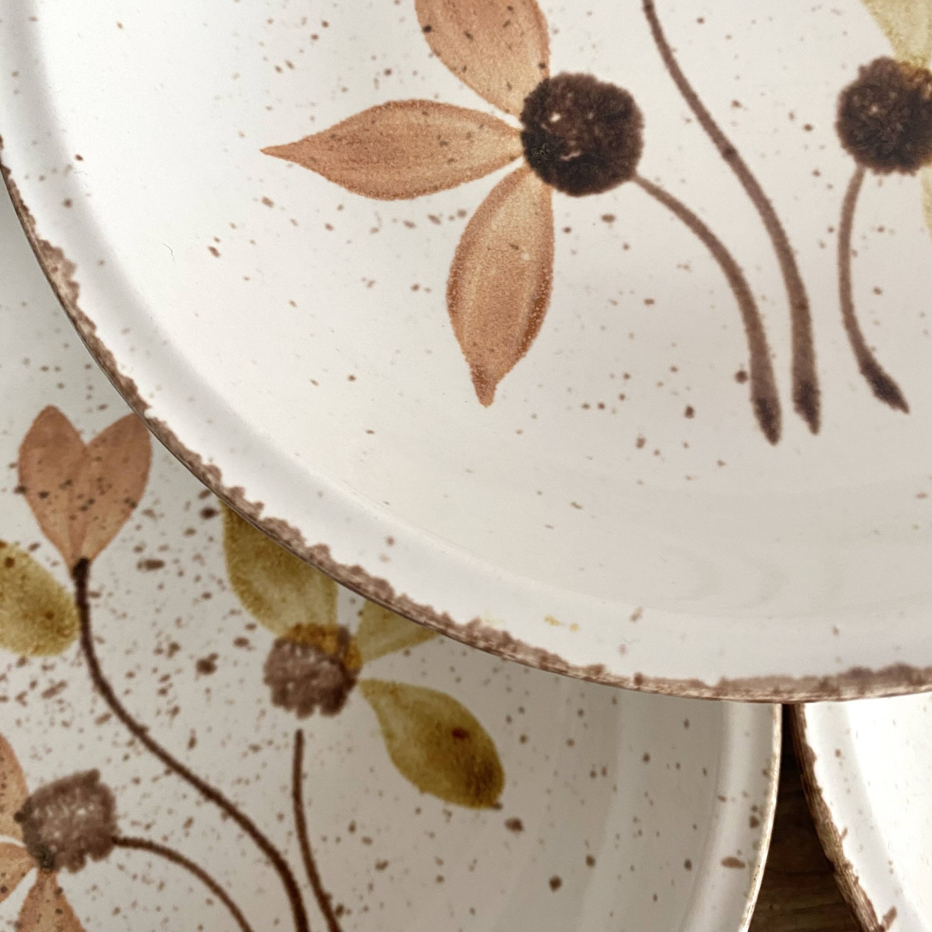 Gien deep plates, floral decoration, 70s