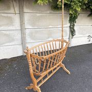 Berceau vintage en bois