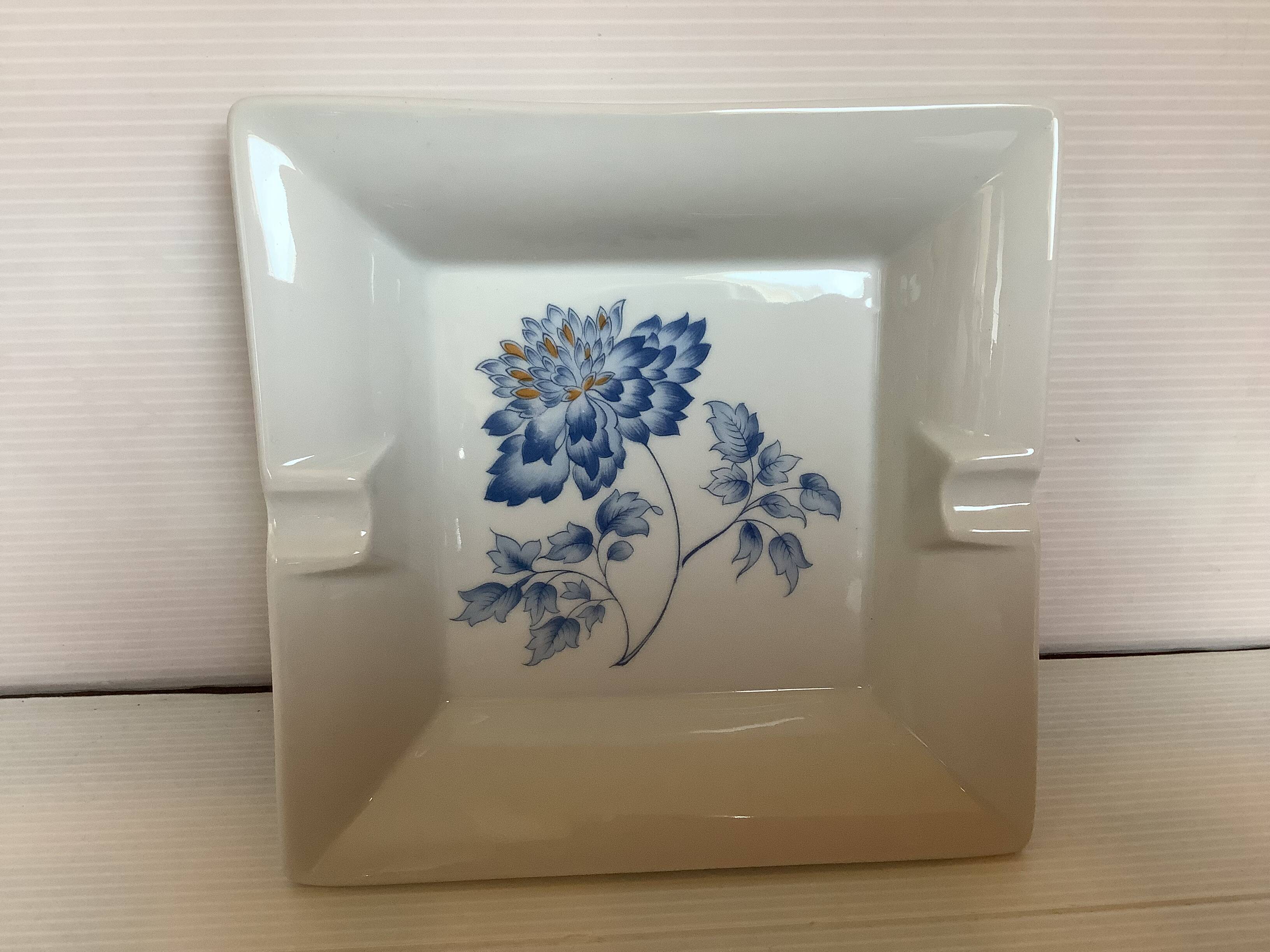 Philippe Deshoulières flower ashtray pocket emptier