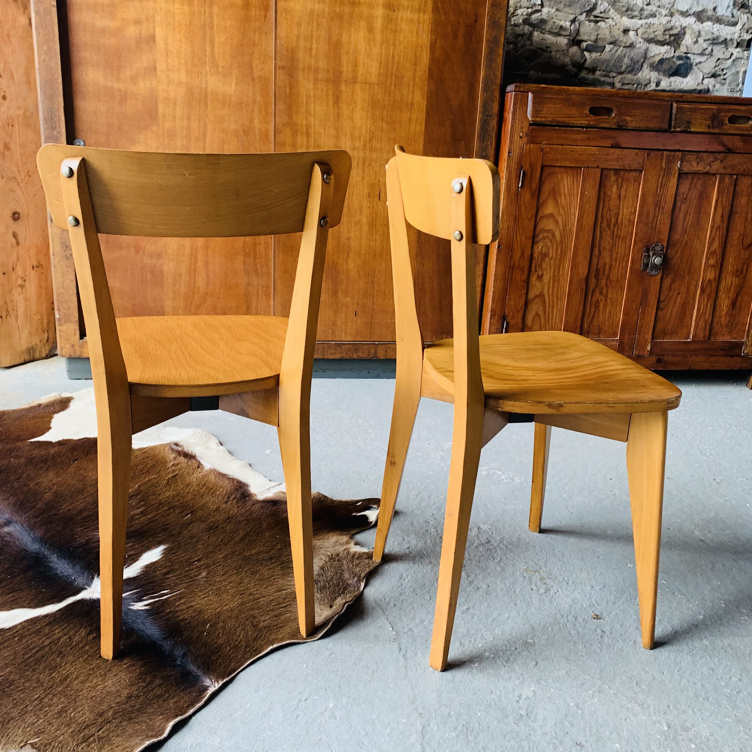 Pair of vintage 70's chairs with compass feet