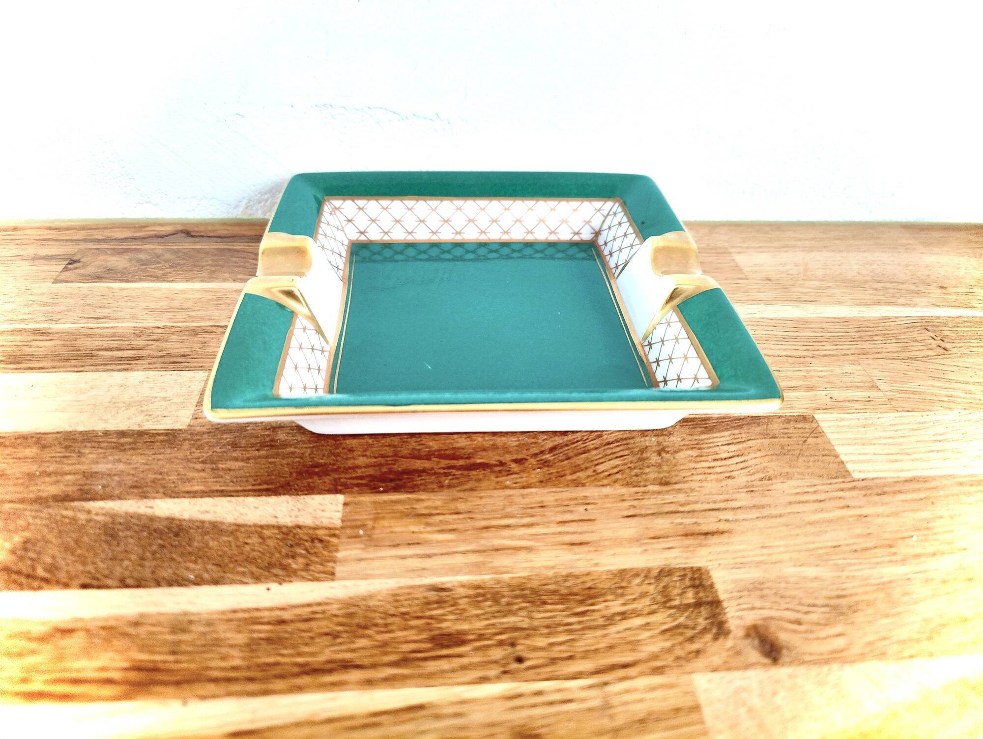 Dubarry ashtray - french porcelain
