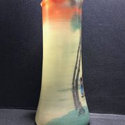 1435 Discreet brand with heel to decipher vase