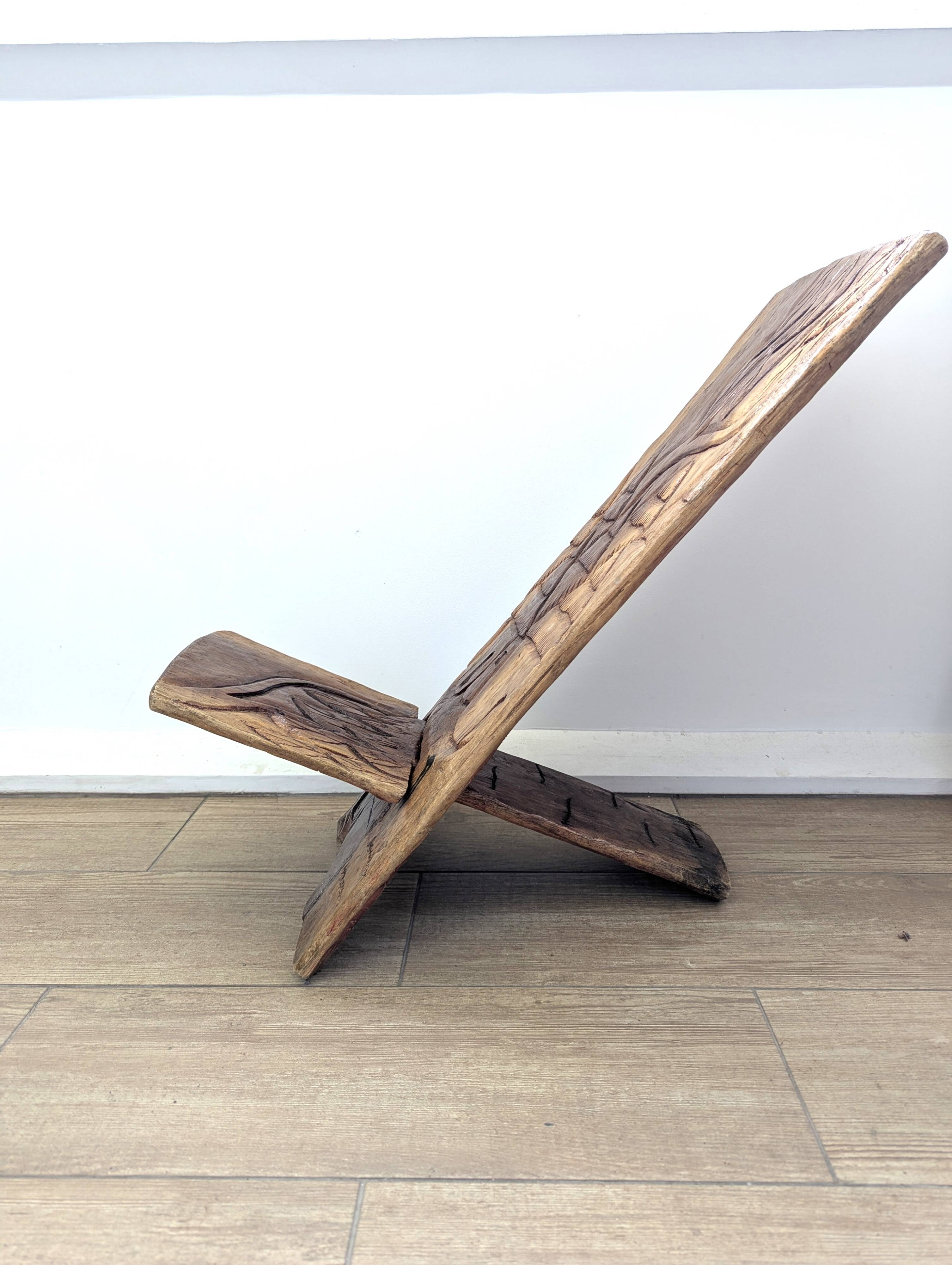 African solid wood palaver chair – Carved motifs