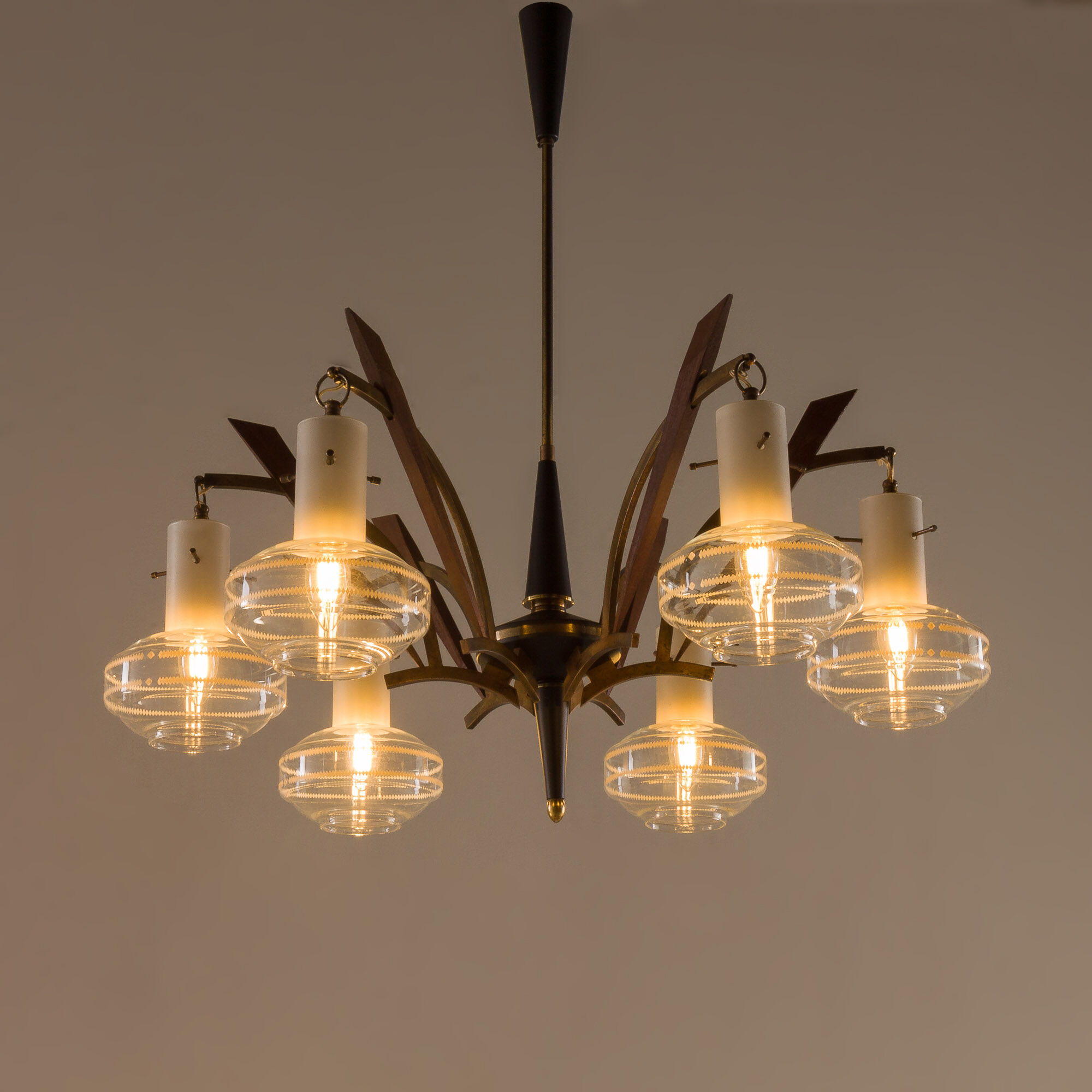 Italian mid-century Murano glass and teak chandelier attributed to Stilnovo, 1960s