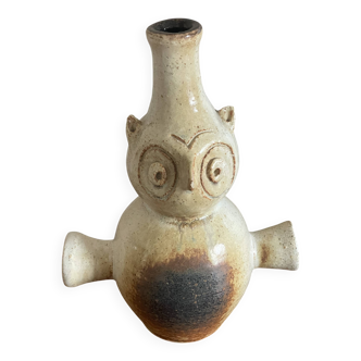 Sandstone zoomorphic owl base