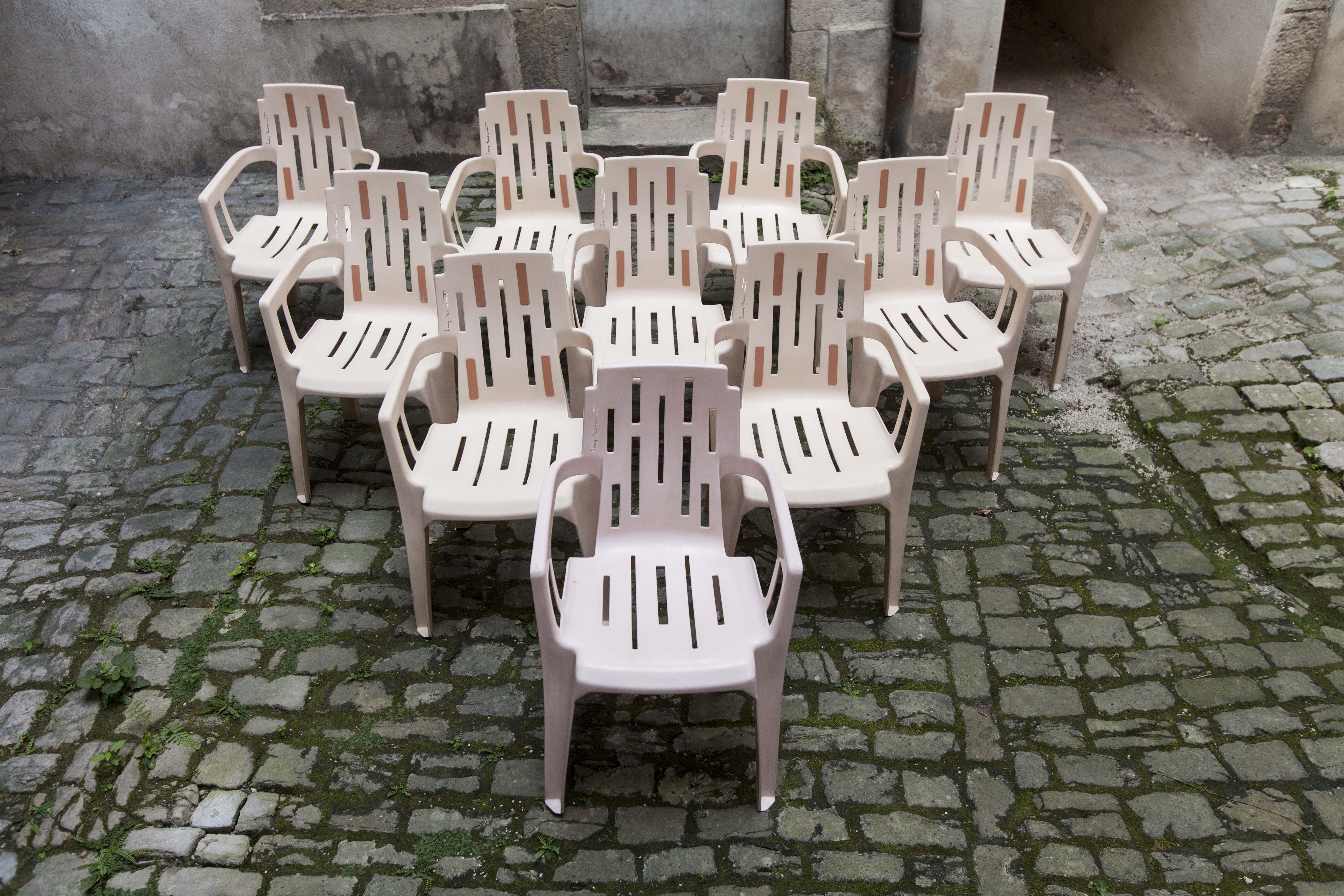Set of 10 chairs mambo Stamp Henry Massonnet by Pierre Paulin