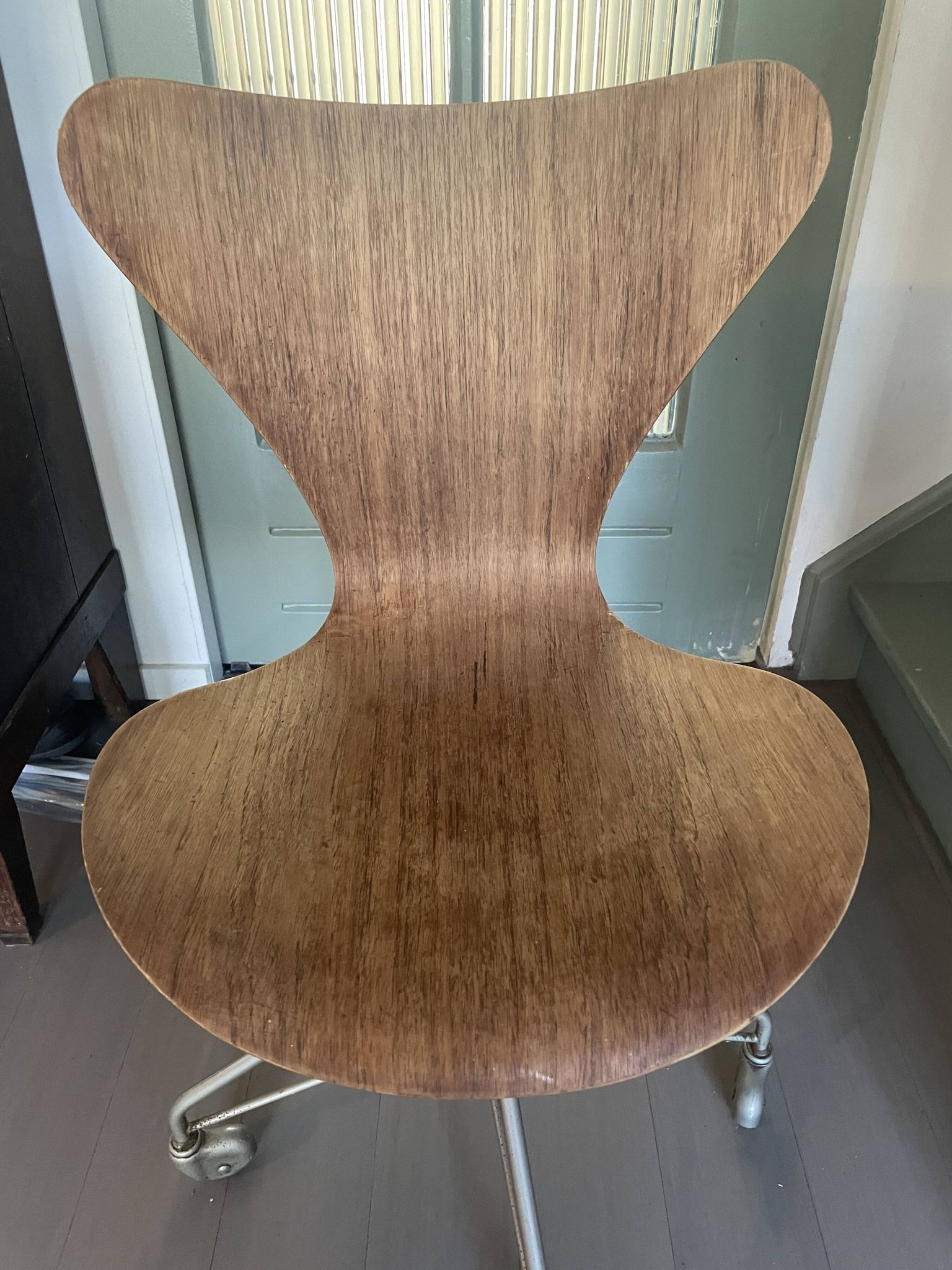 Arne Jacobsen 3117 work chair, rare first edition, by Fritz Hansen, 1960.