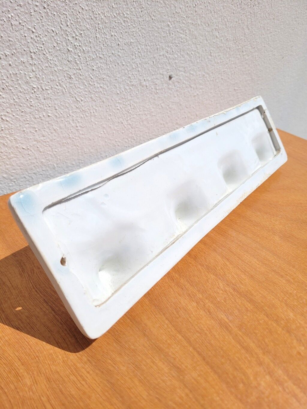 Antique wall hook in white ceramic 4p