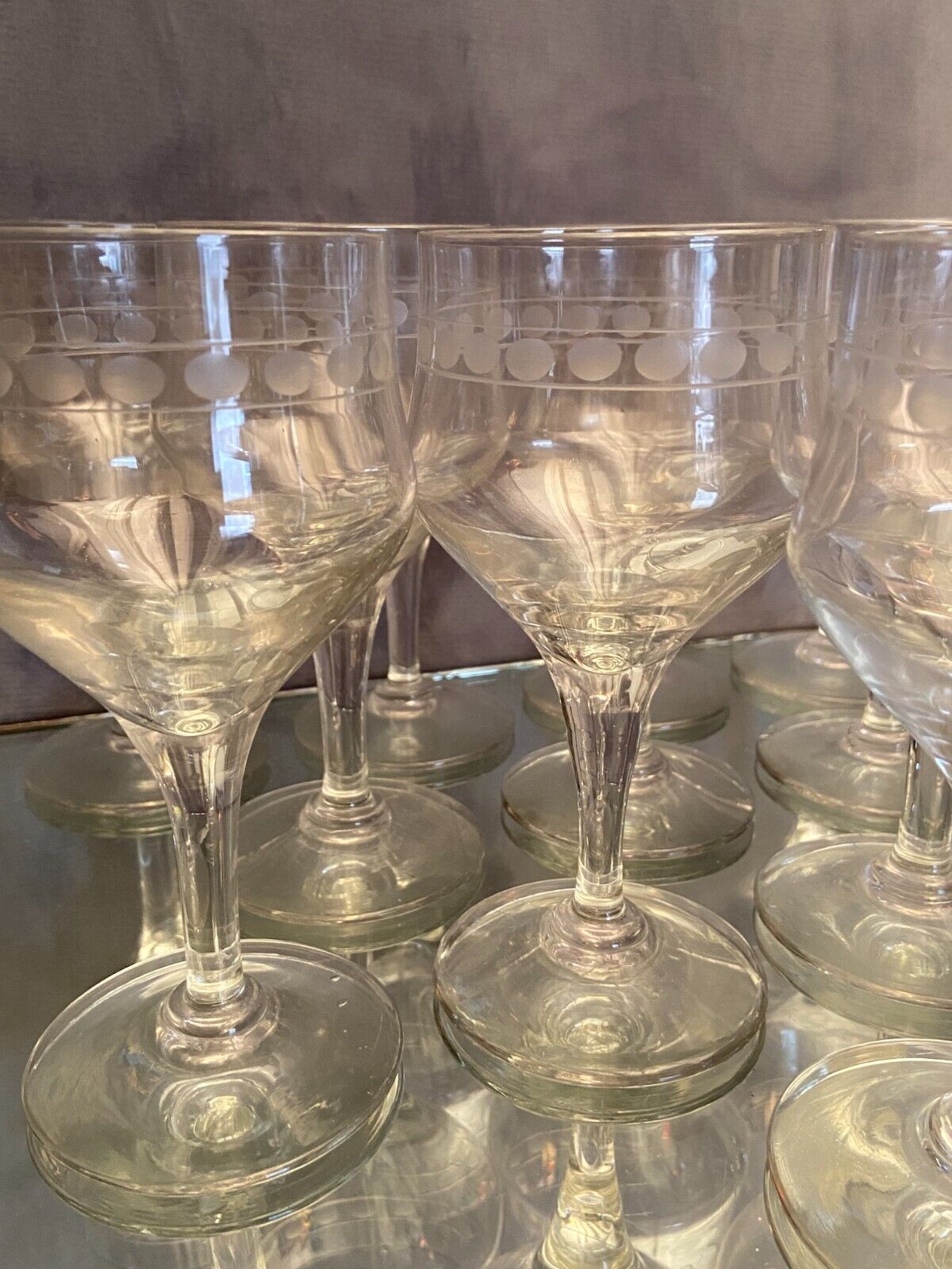 Suite of 12 glasses with feet in cut glass mid-twentieth century