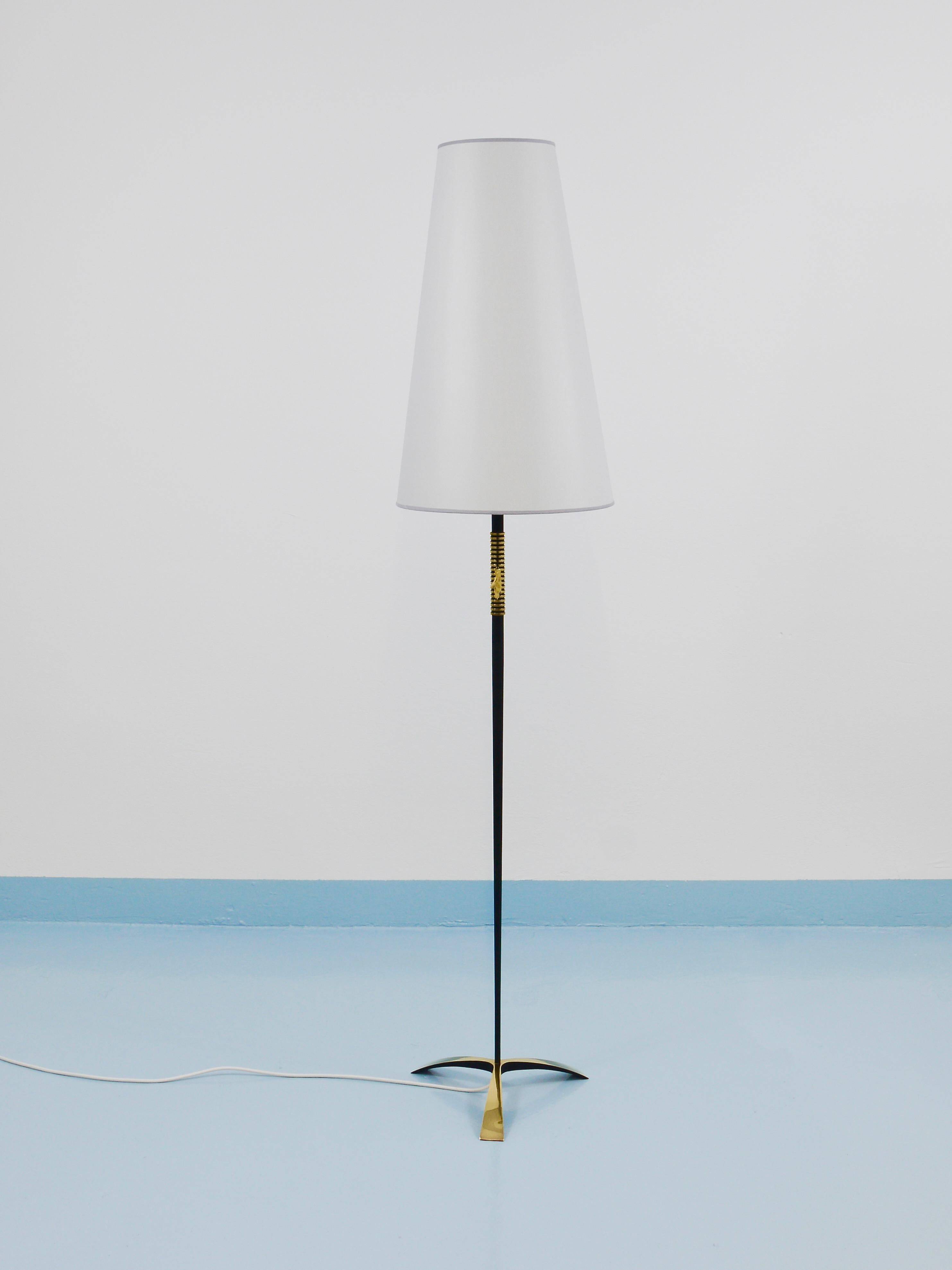 Mid-Century brass floor lamp by Rupert Nikoll, manual switch by Carl Aubock, Austria, 1950.