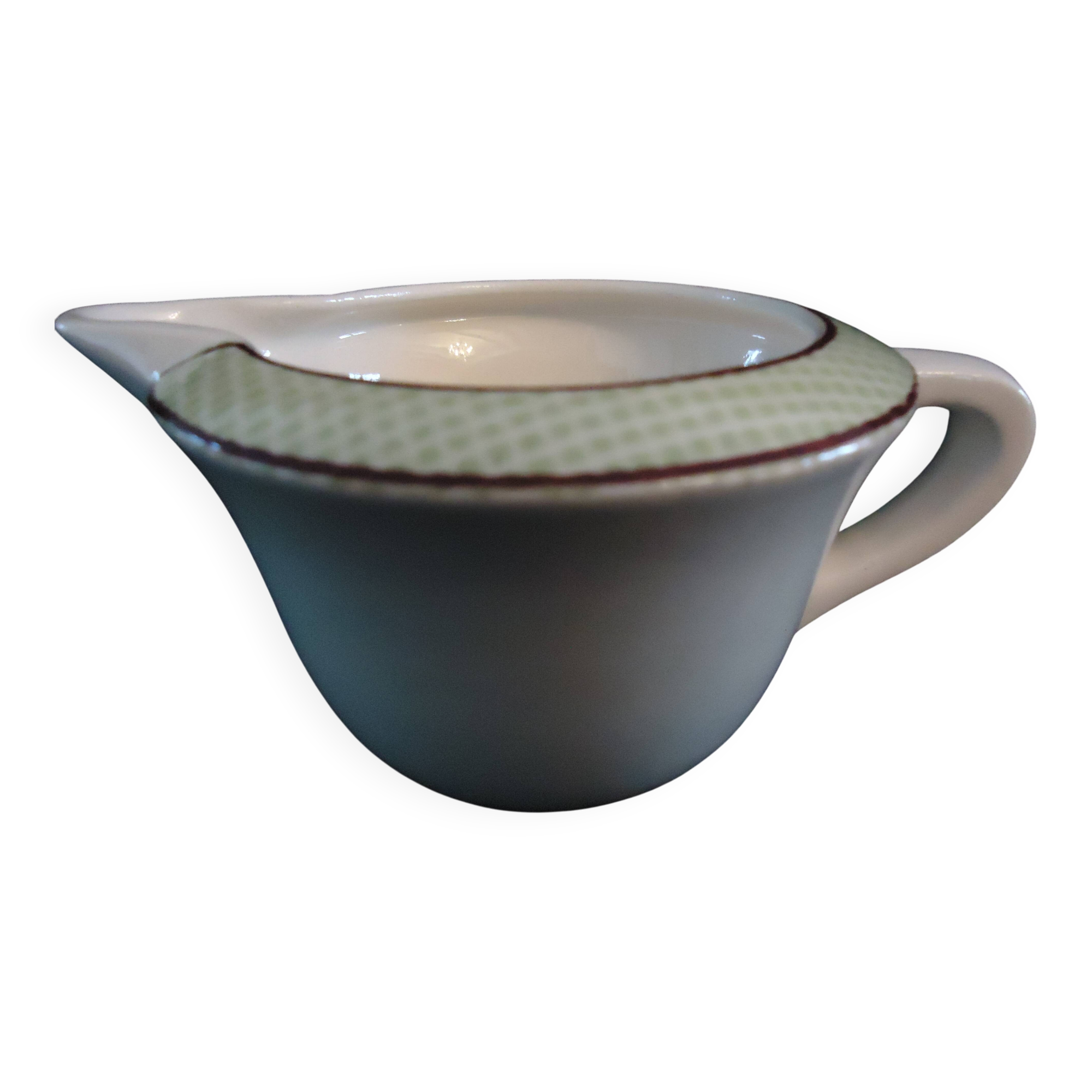 Pot à lait porcelaine de salains modèle isoard