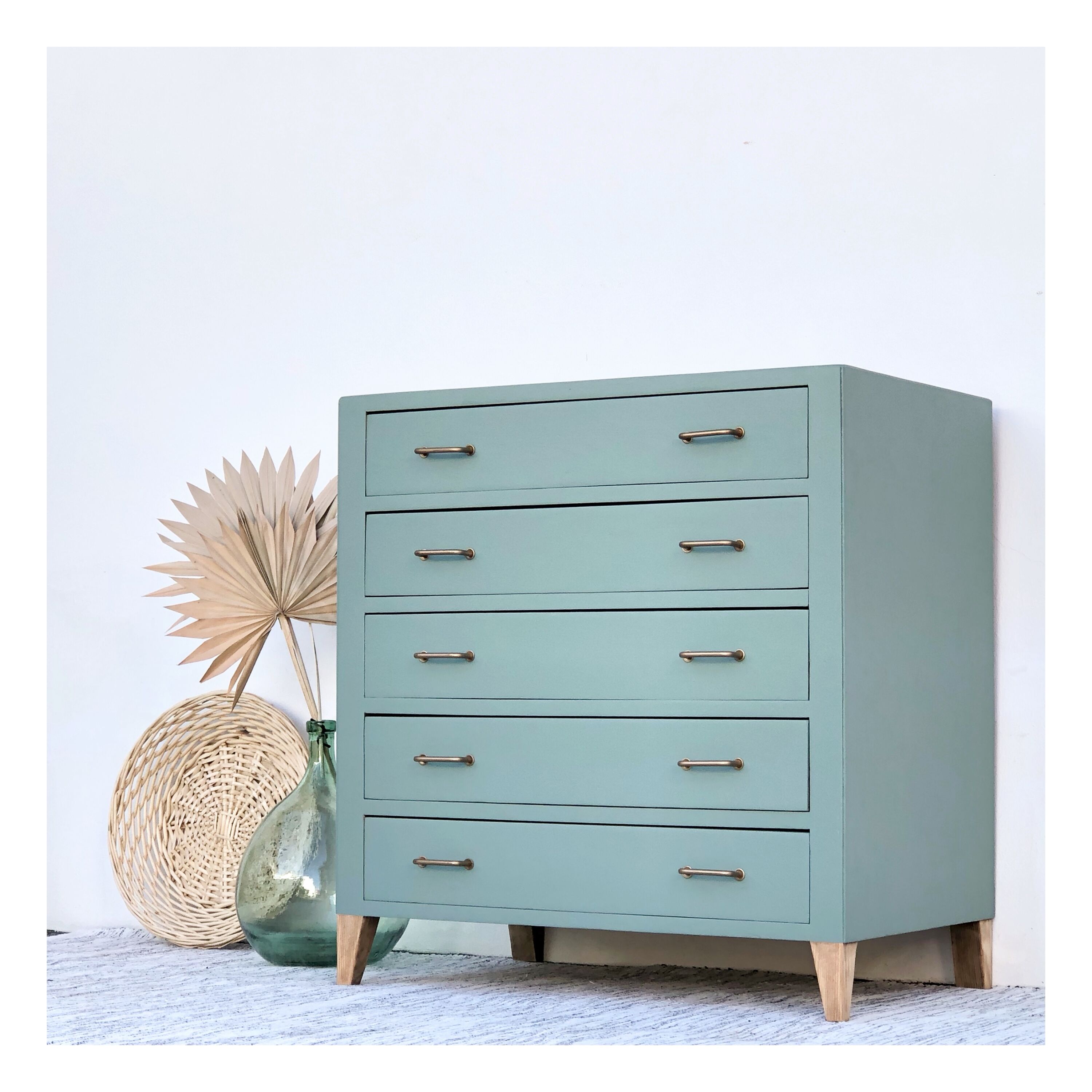 Commode vintage rénovée
