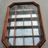 Wall display case for miniature with octagonal compartments