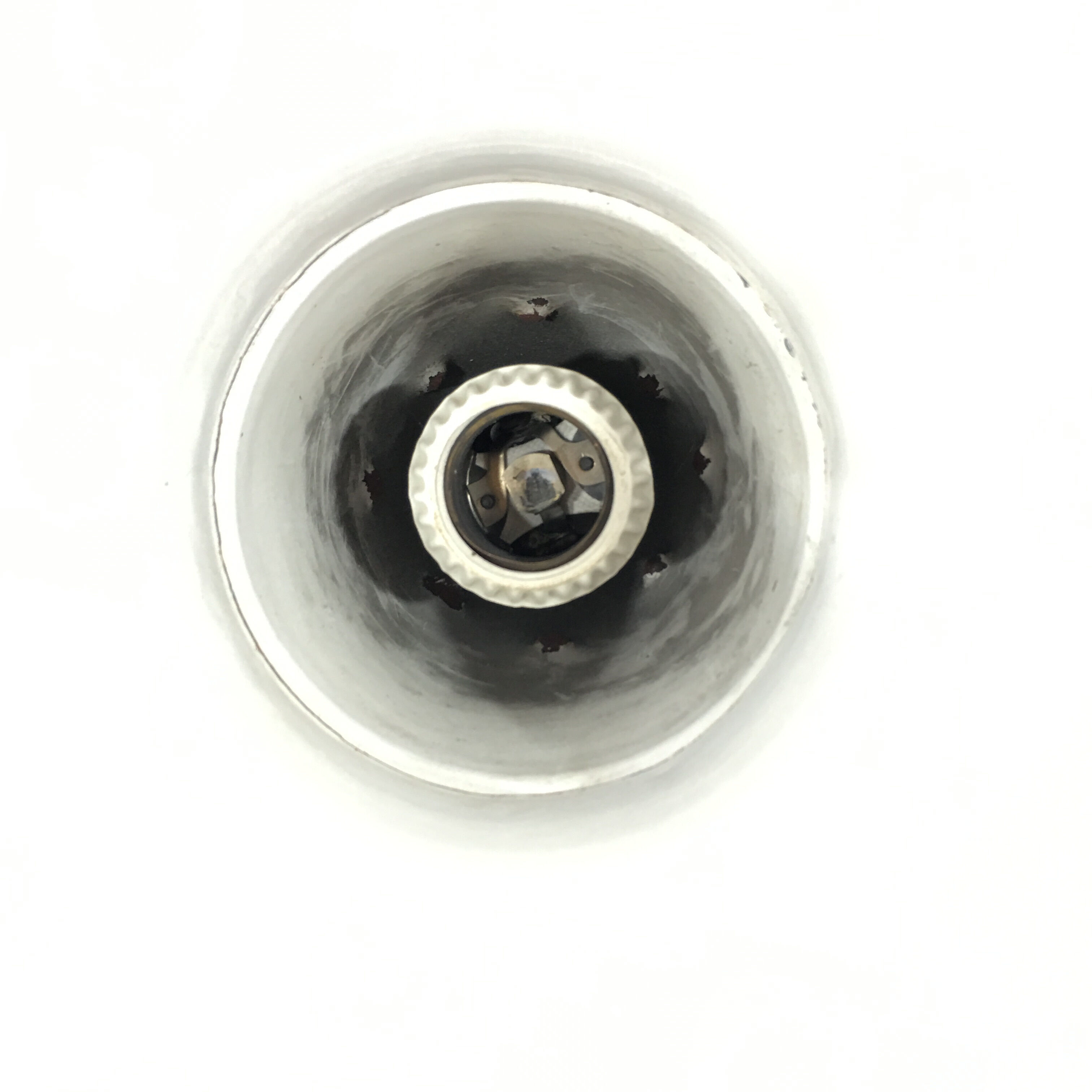 Enamelled steel suspension