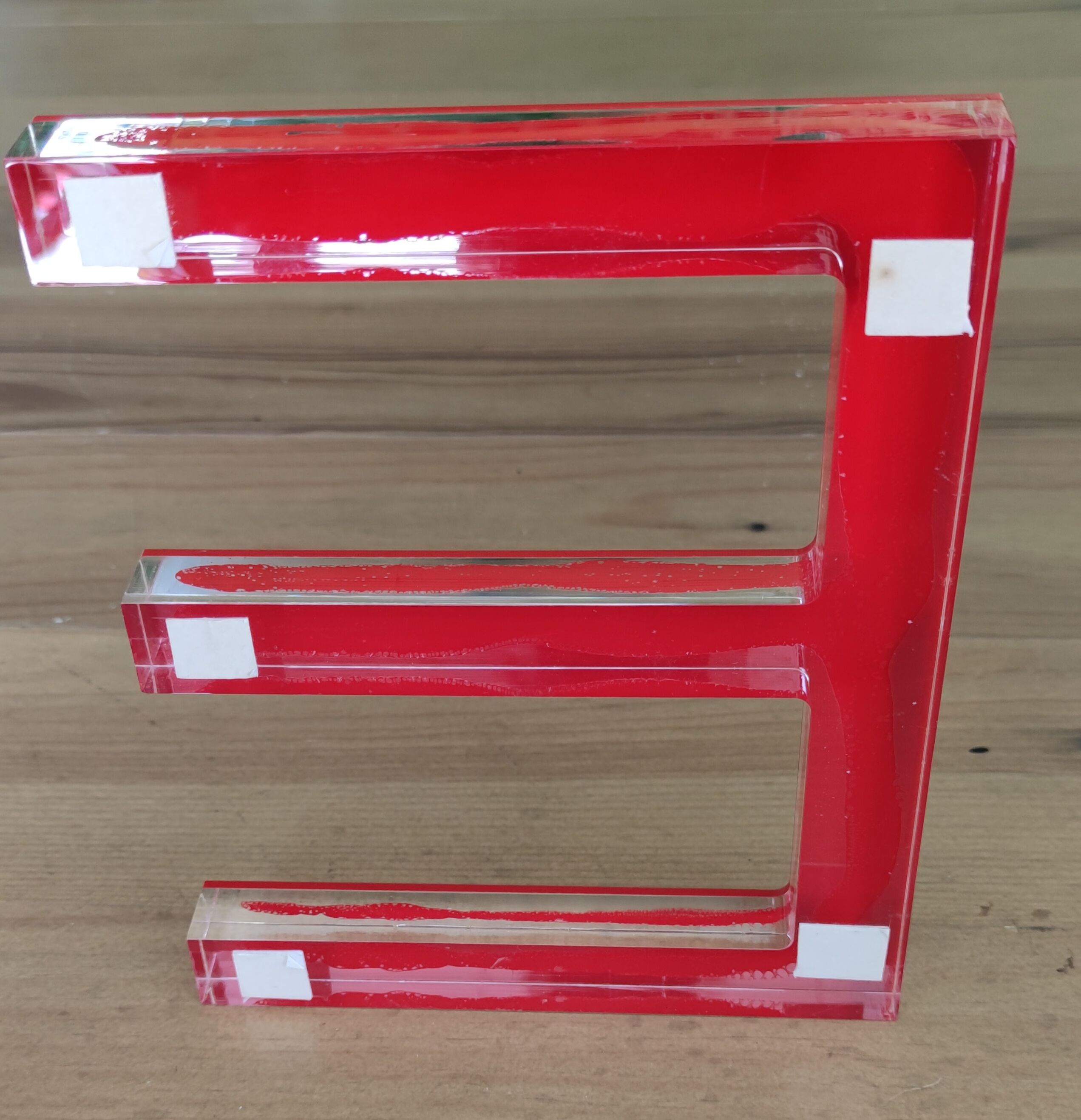 Sign letter in plexi