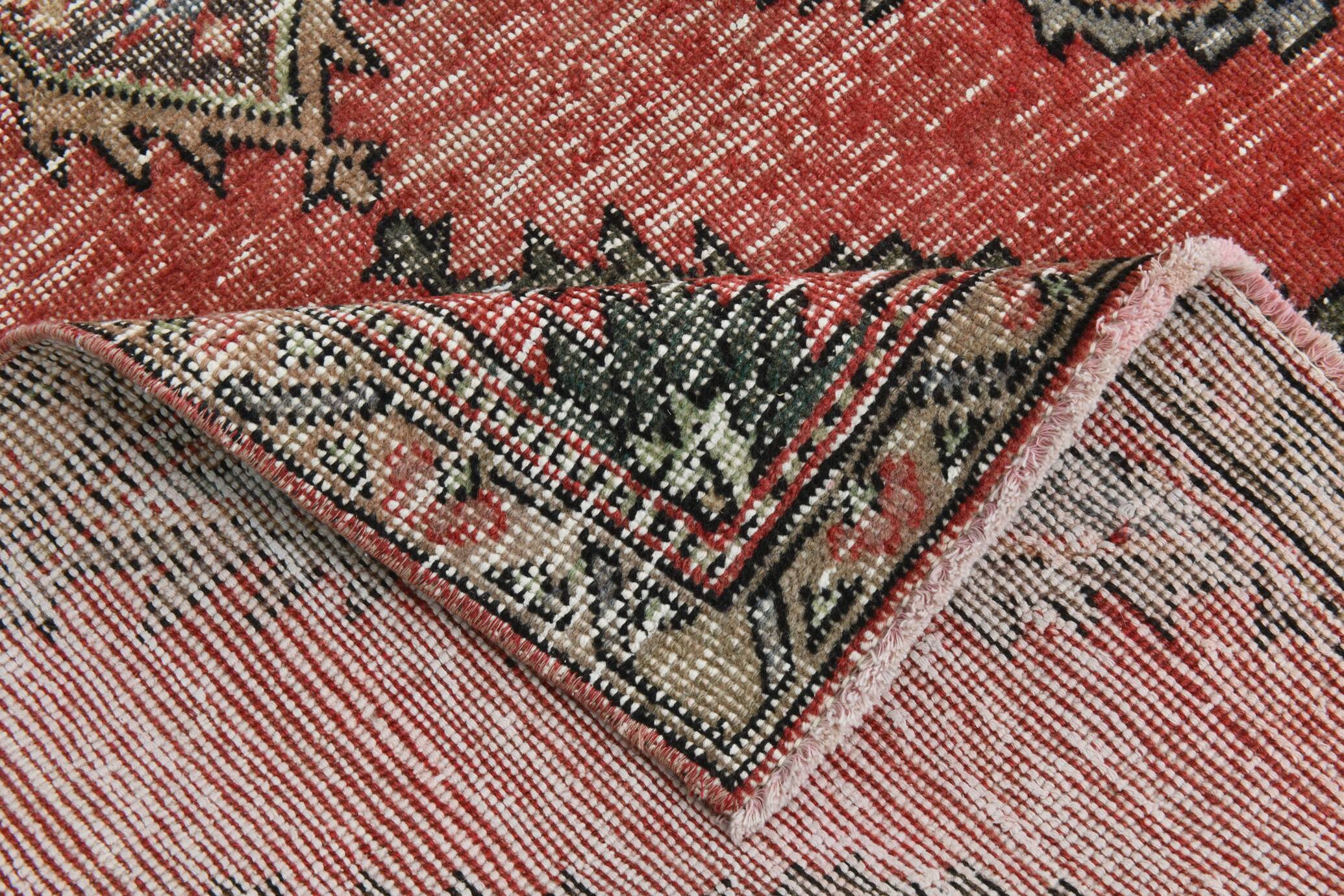 Classic Pattern Red & Green Vintage Runner Rug, 104x344Cm