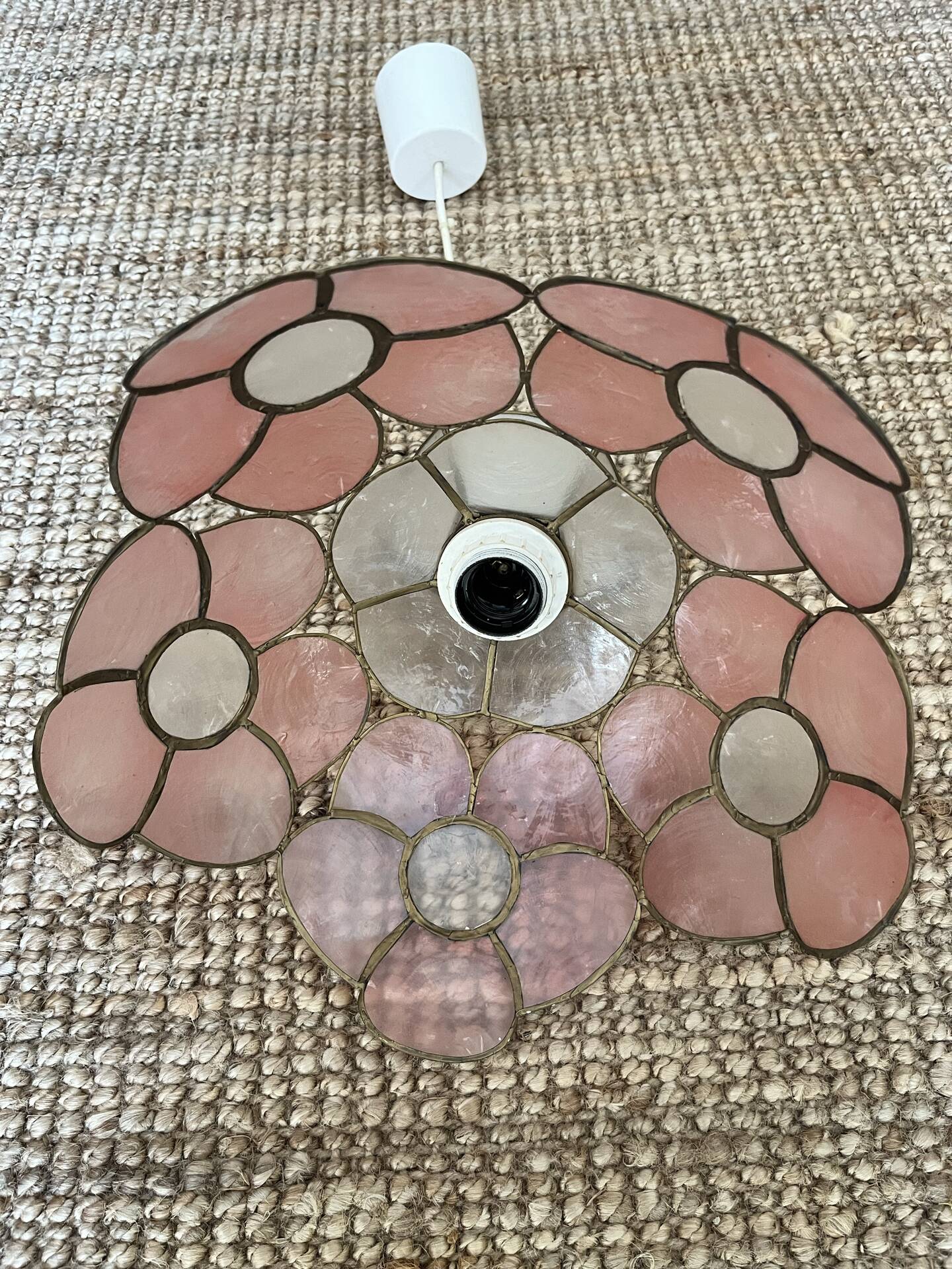 Mother-of-pearl pendant