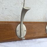 Coat rack with 3 aluminum hooks