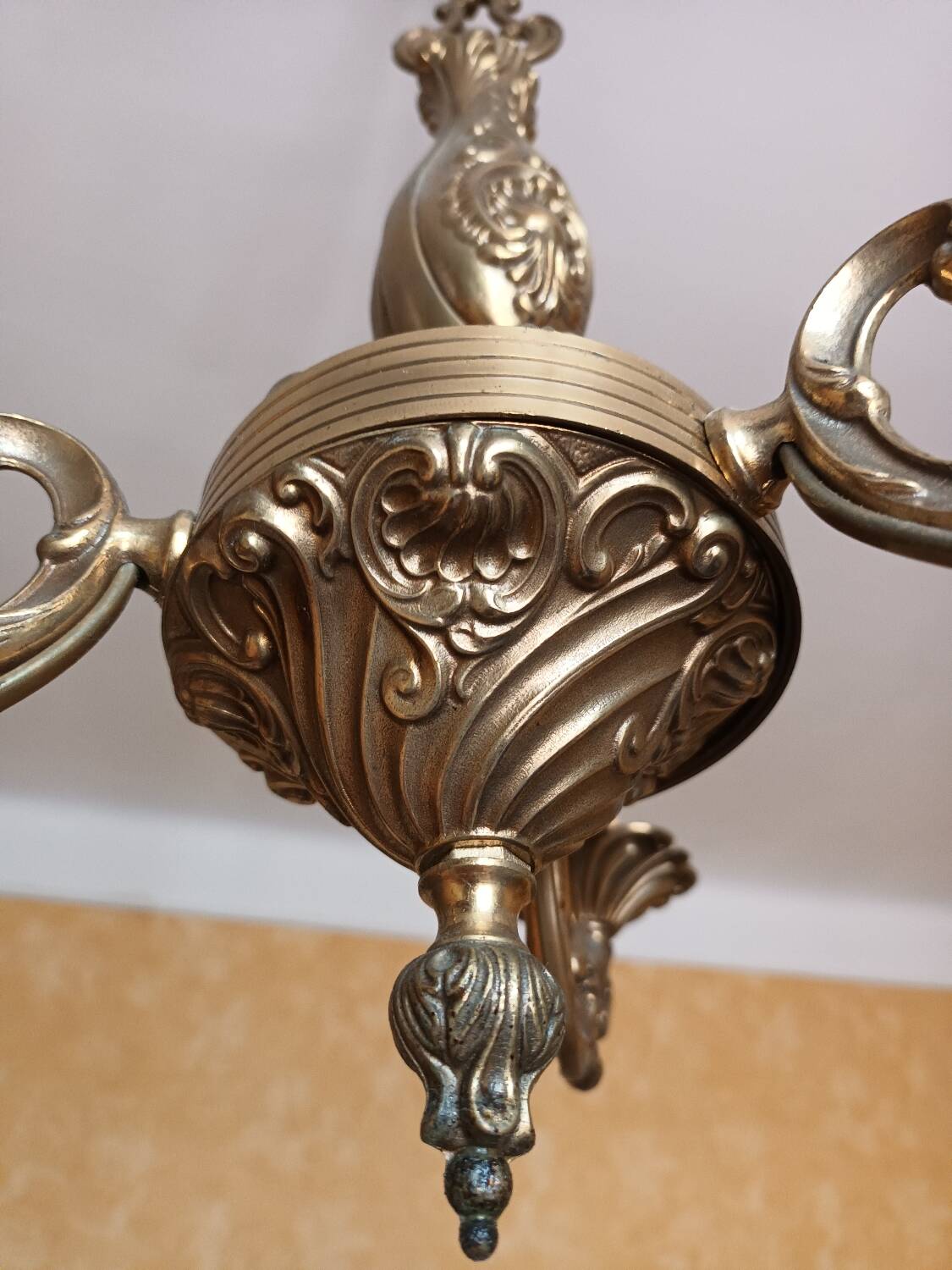 Three-branch bronze chandelier