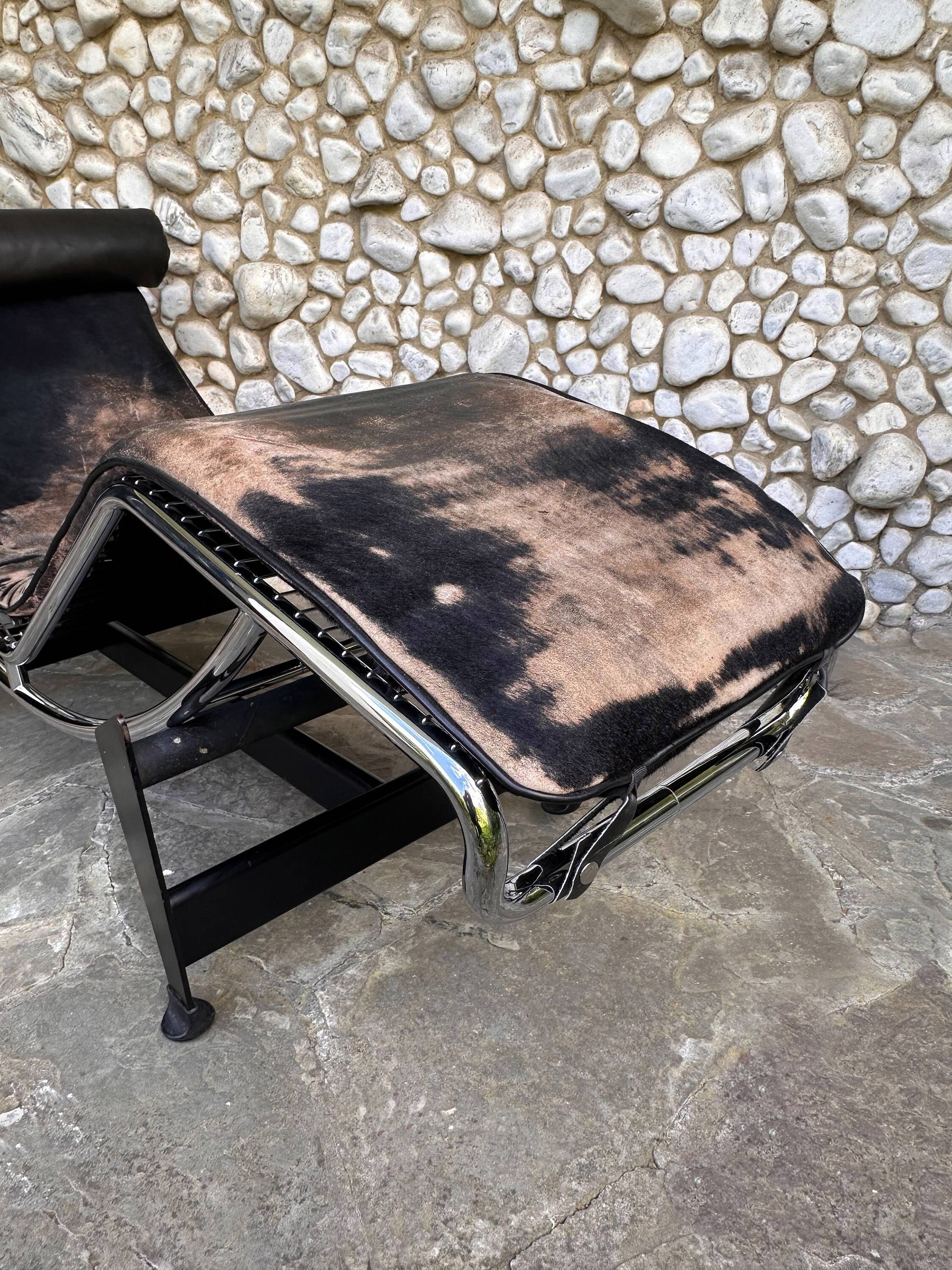 LC4 chaise longue no. 1382, Le Corbusier, Jeanneret & Perriand Cassina, 1970