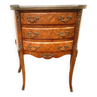 Louis XV style half-moon chest of drawers in marquetrya bottom of cubes XX century