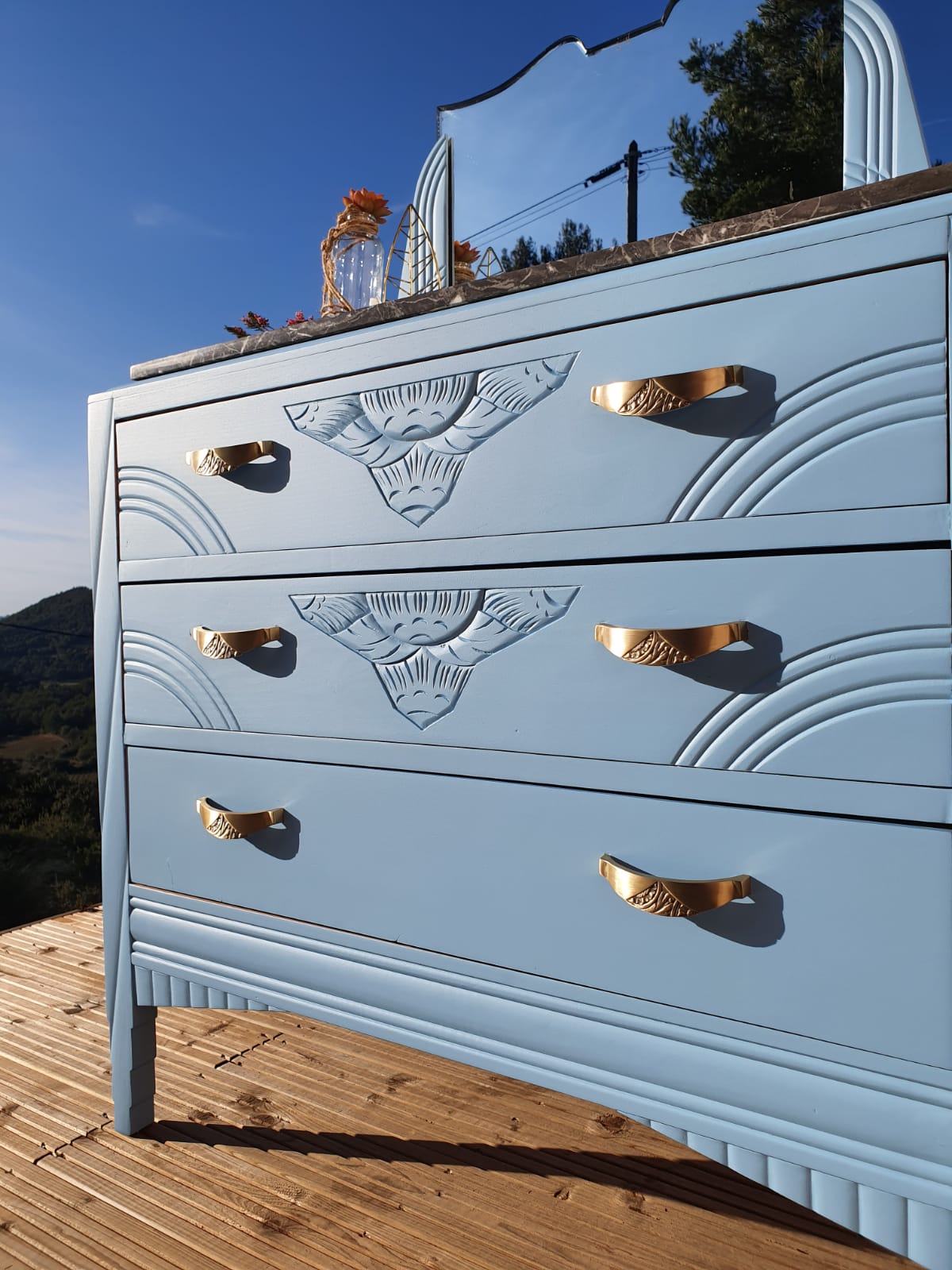 Vintage art deco chest of drawers
